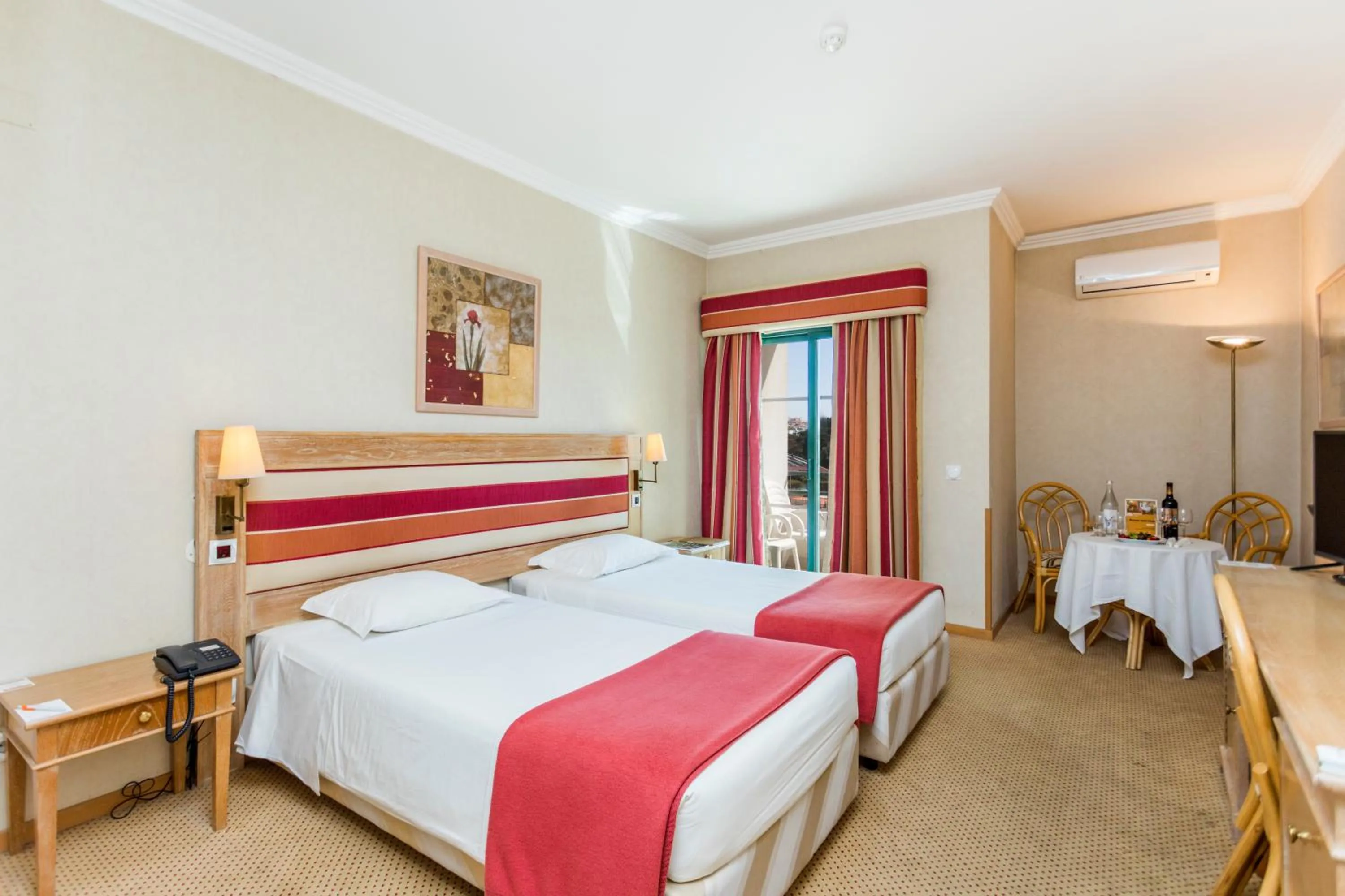 Property building, Bed in Riviera Hotel
