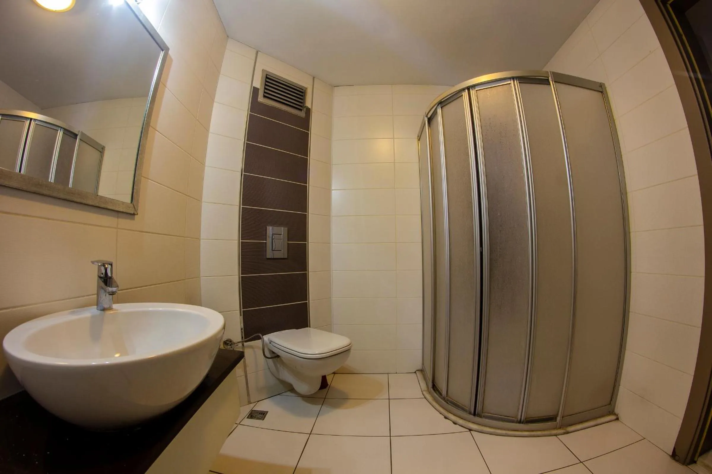 Shower in Baykara Hotel