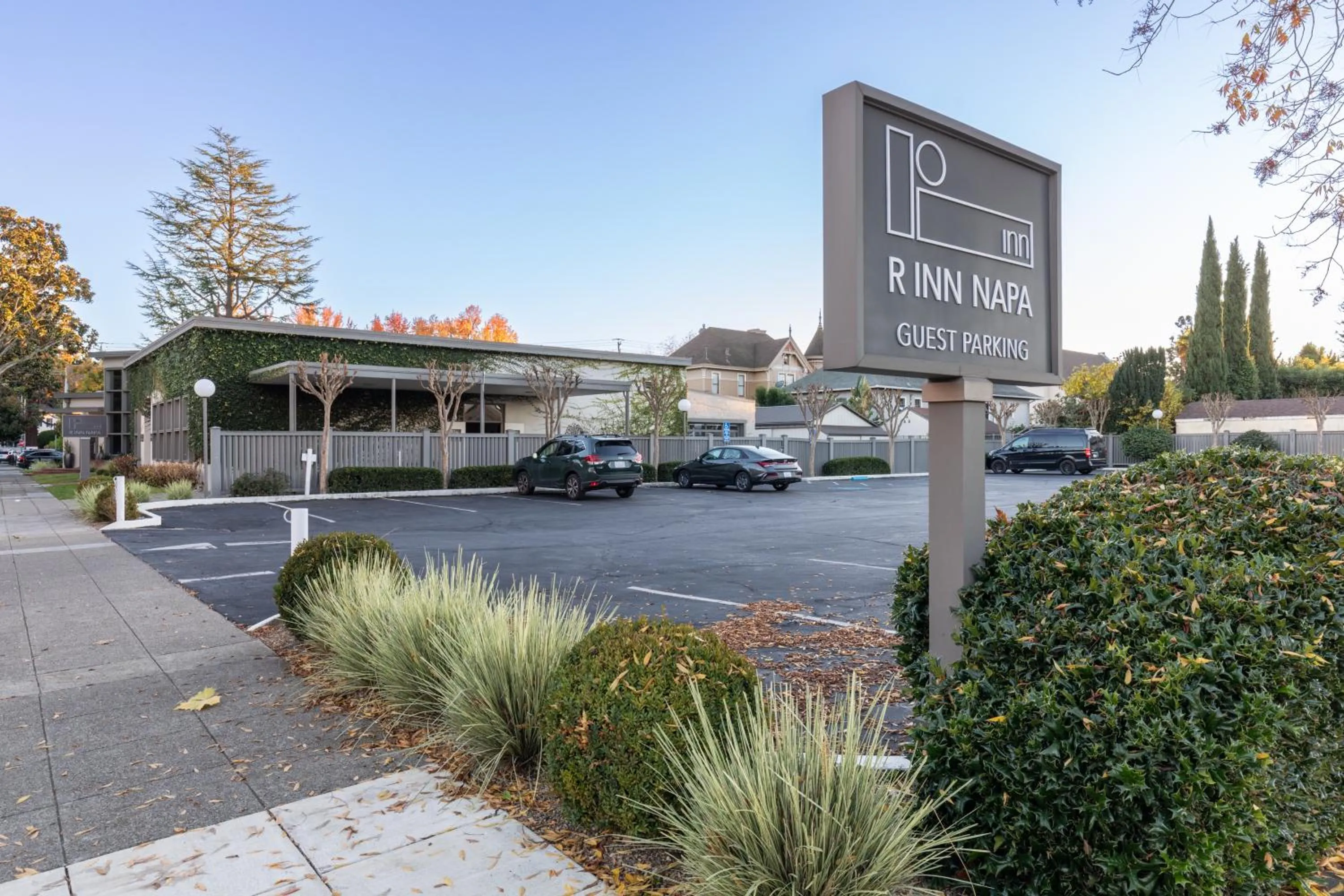 Parking in R Inn Napa