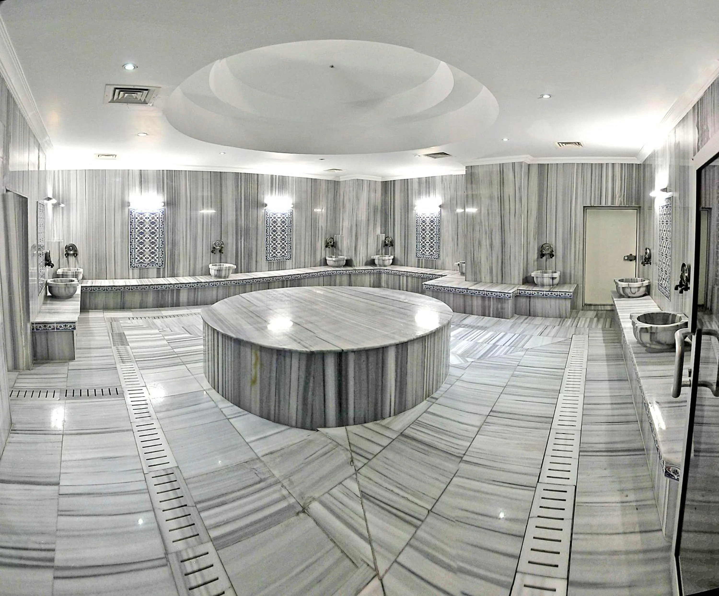 Squash in Ozpark Hotel