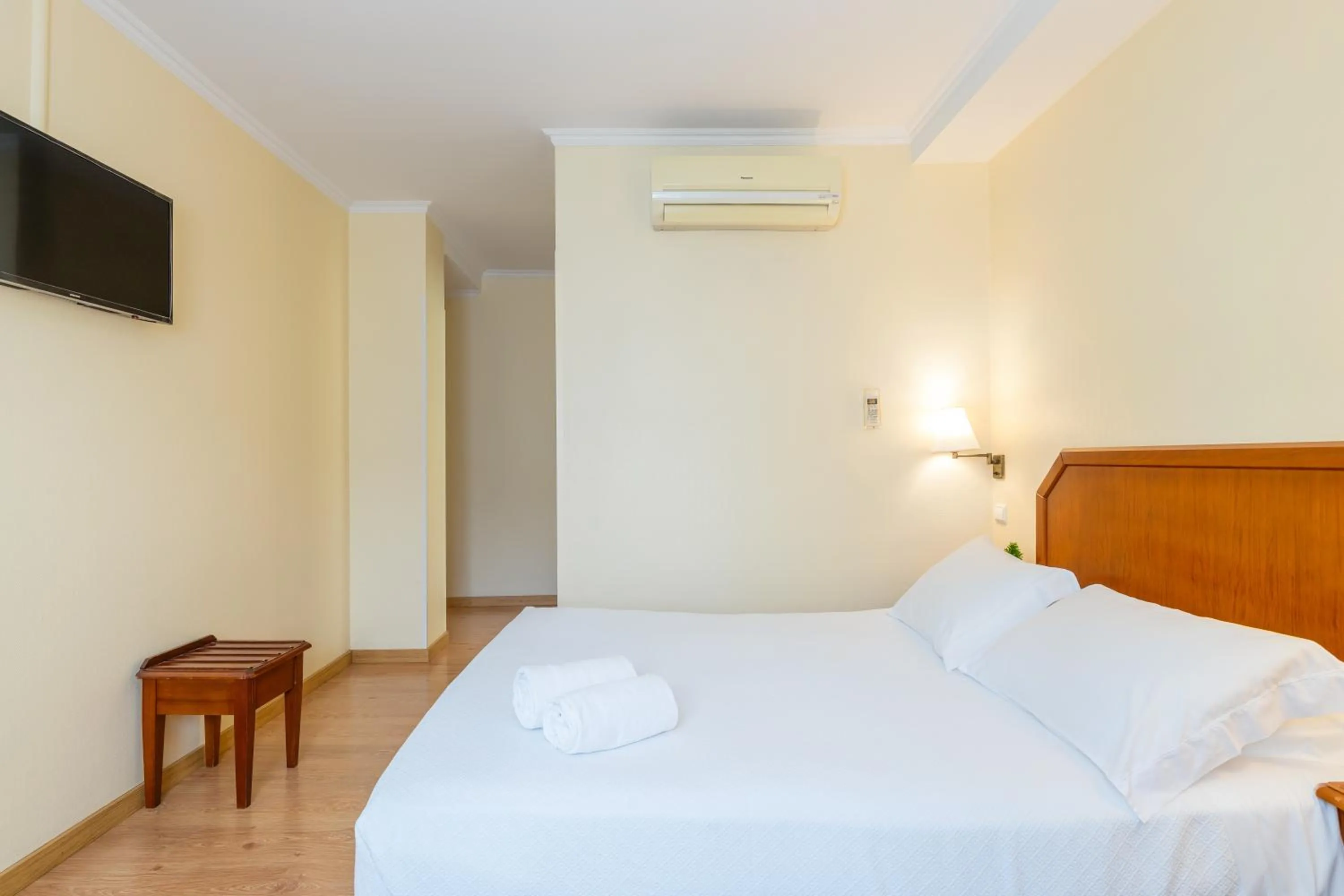 Bedroom, Bed in Hotel Residencial Colibri