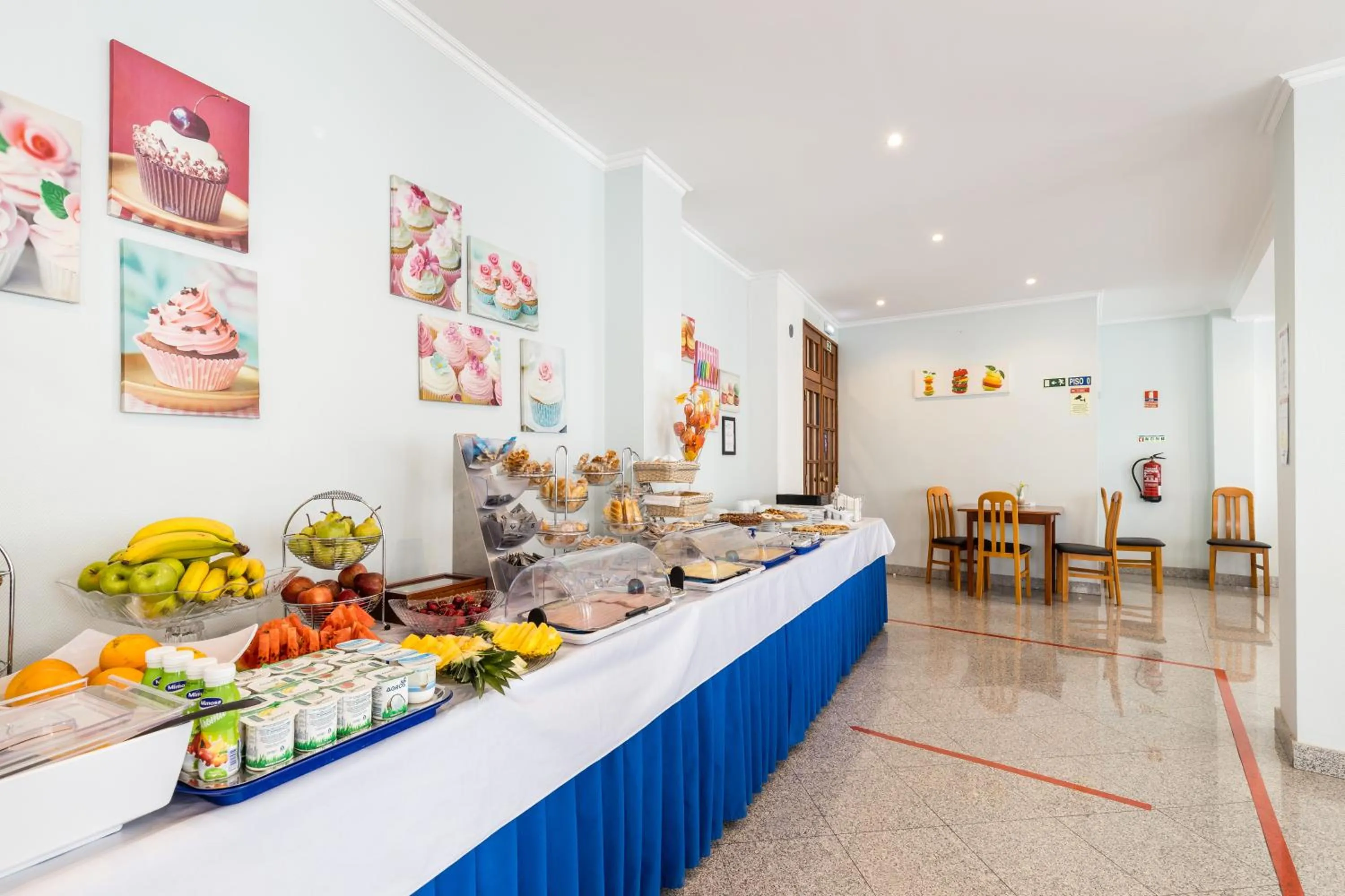 Breakfast in Hotel Residencial Colibri