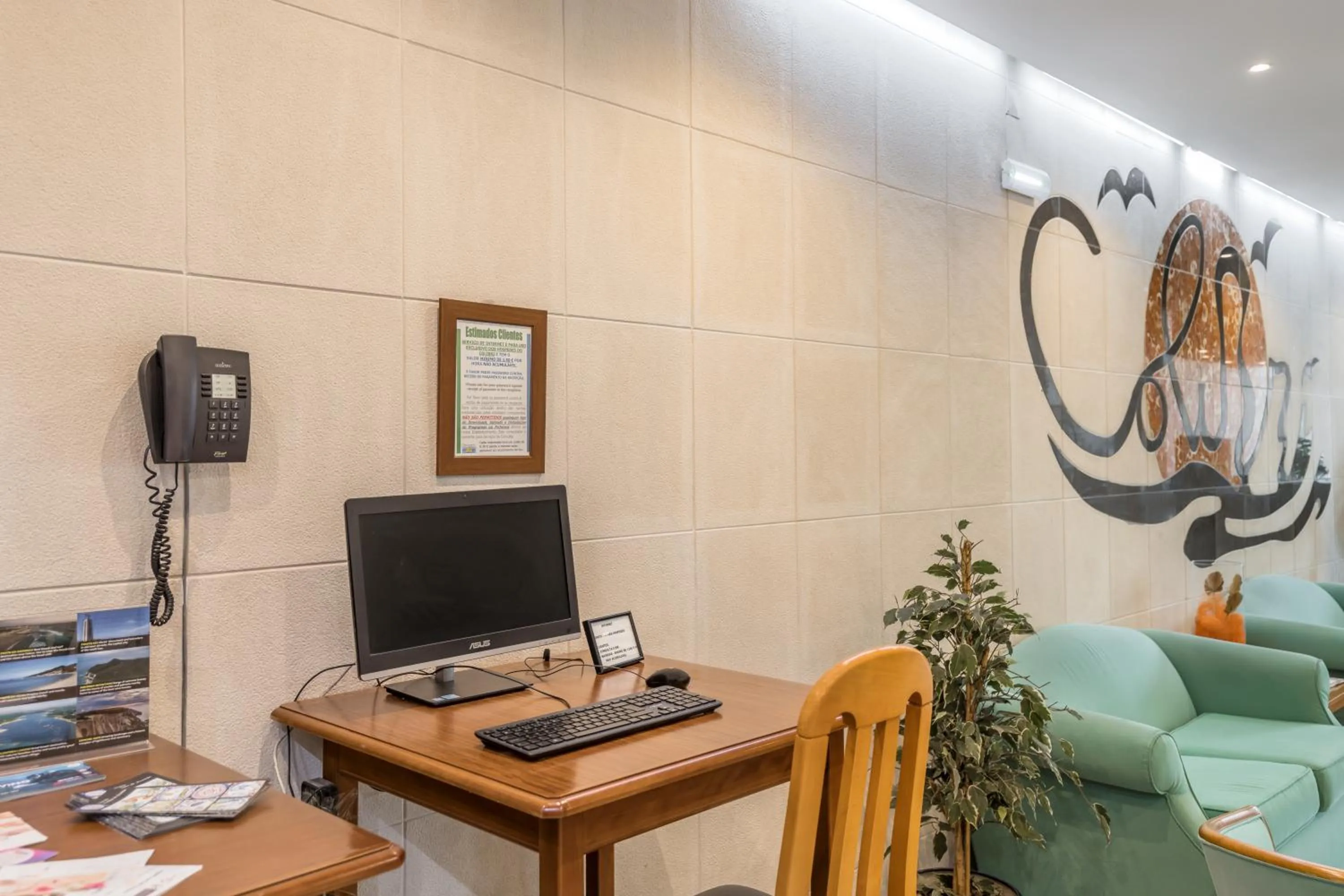 Business facilities in Hotel Residencial Colibri