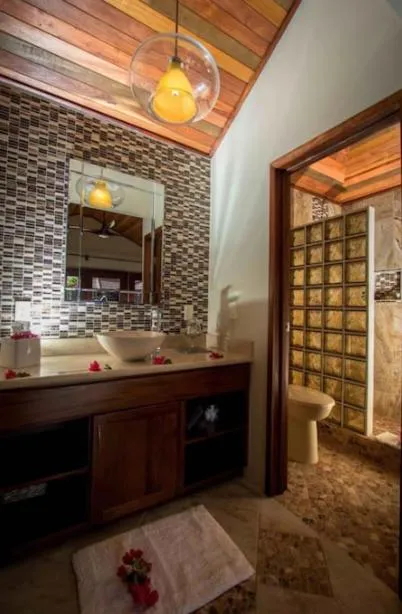 Bathroom in Marbucks Bed & Breakfast