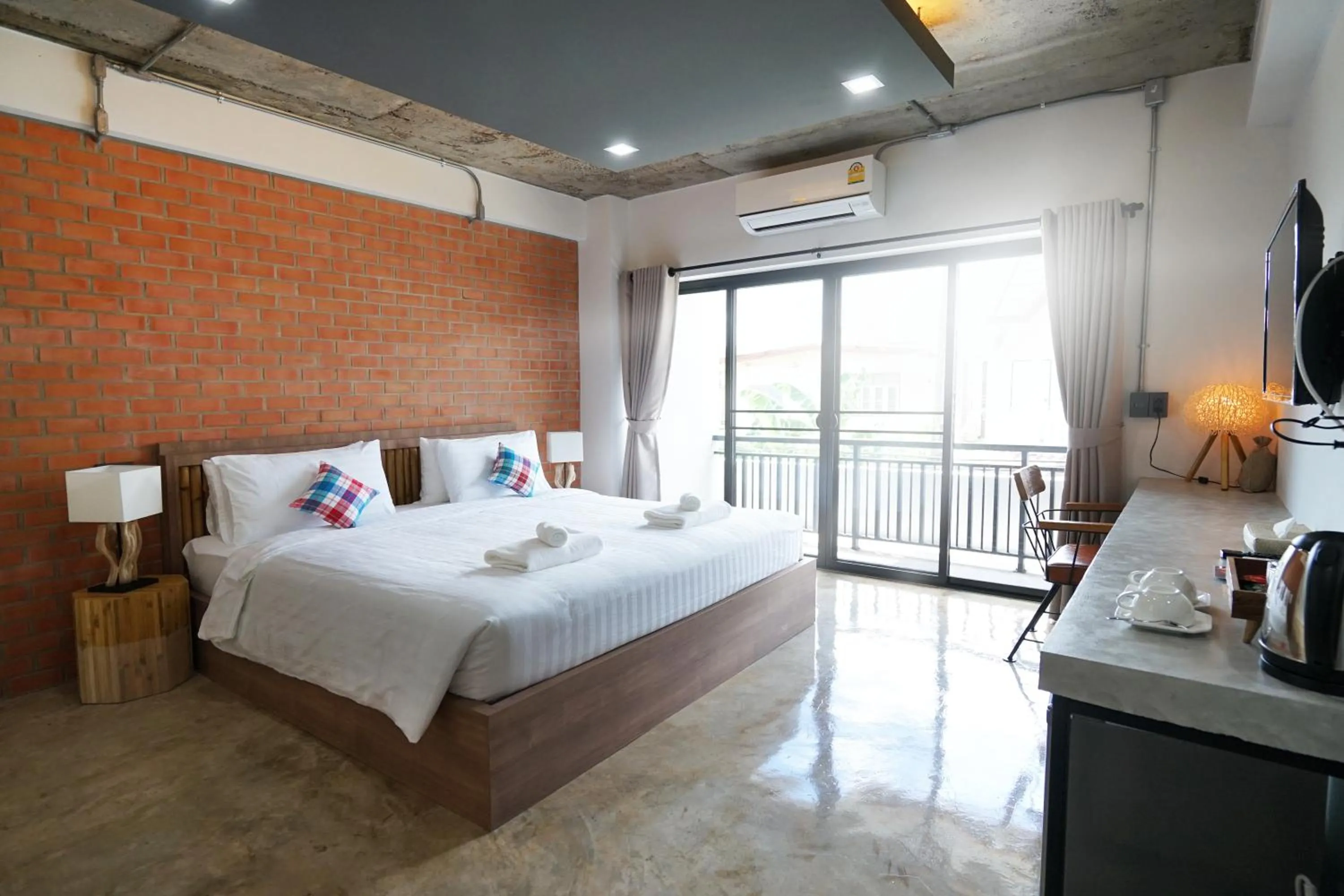 Bed in Luck Esan Loft