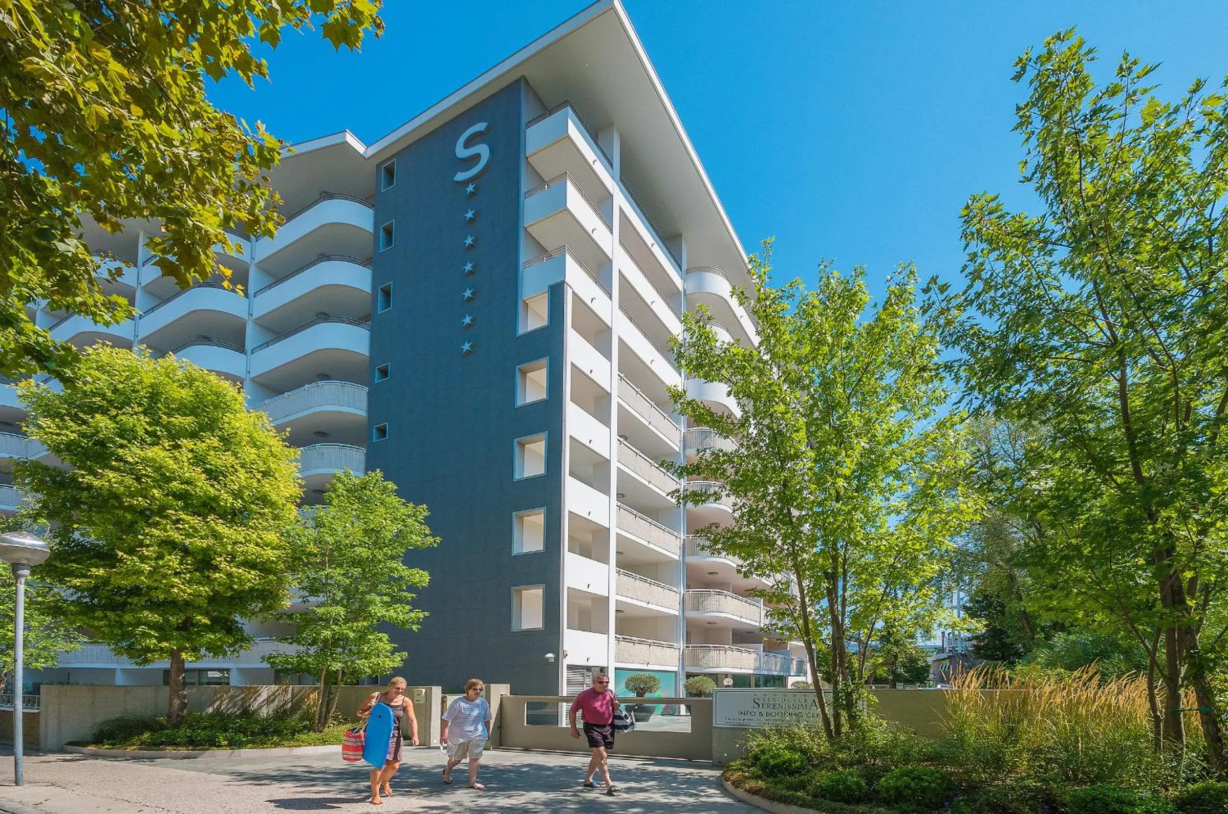 Facade/entrance in Residence Serenissima