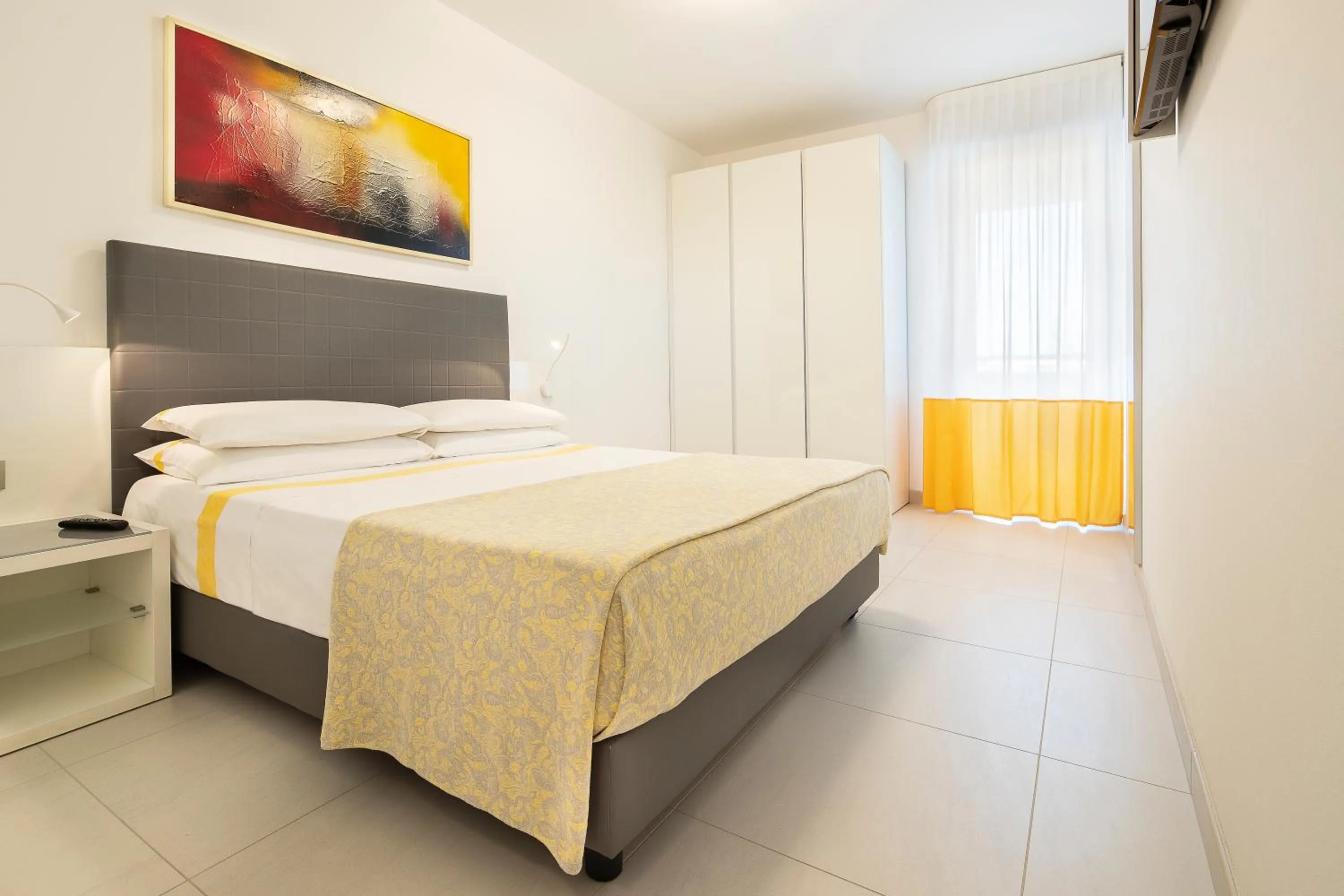 Photo of the whole room, Bed in Residence Serenissima