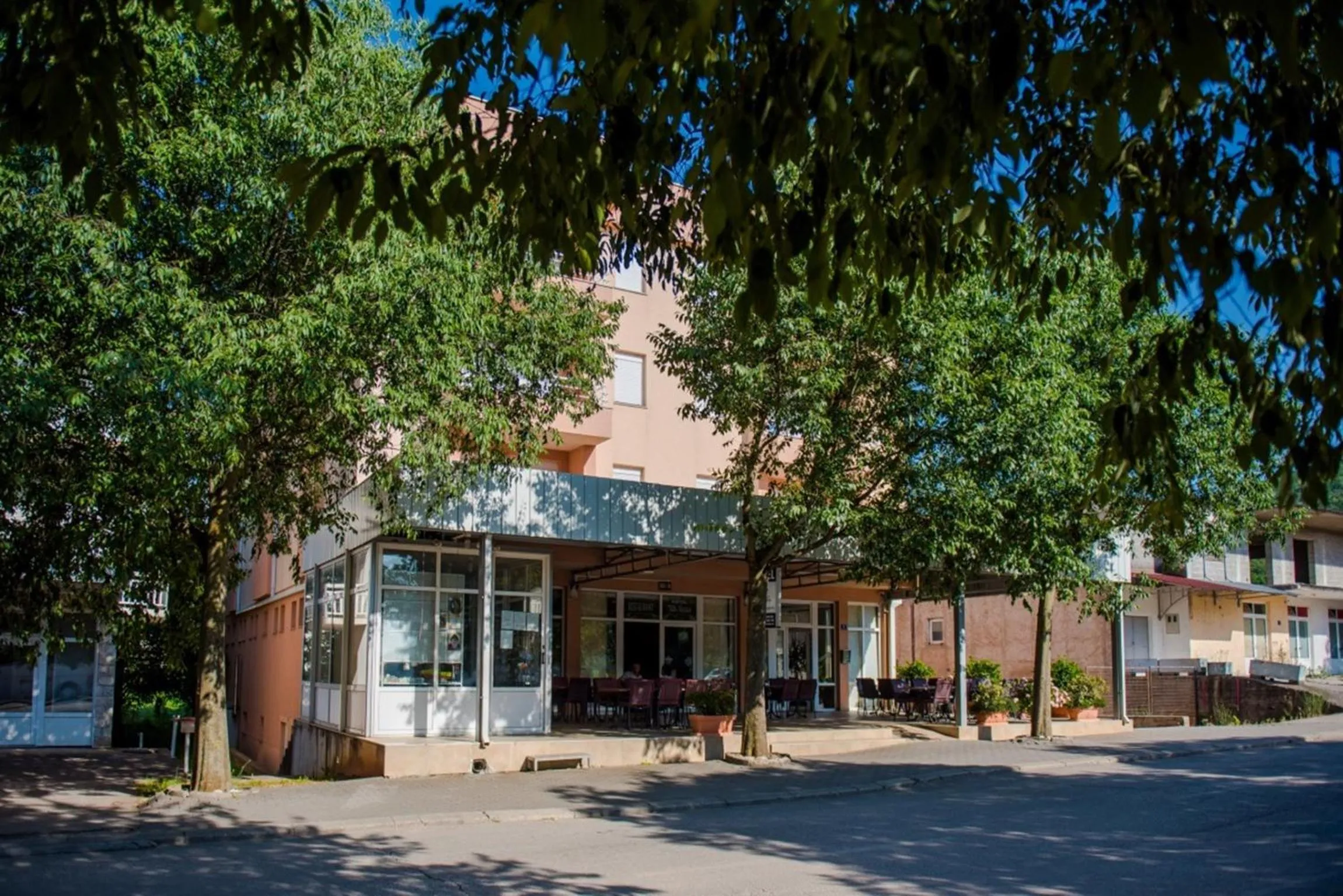 Property building in Hotel Villa Monako