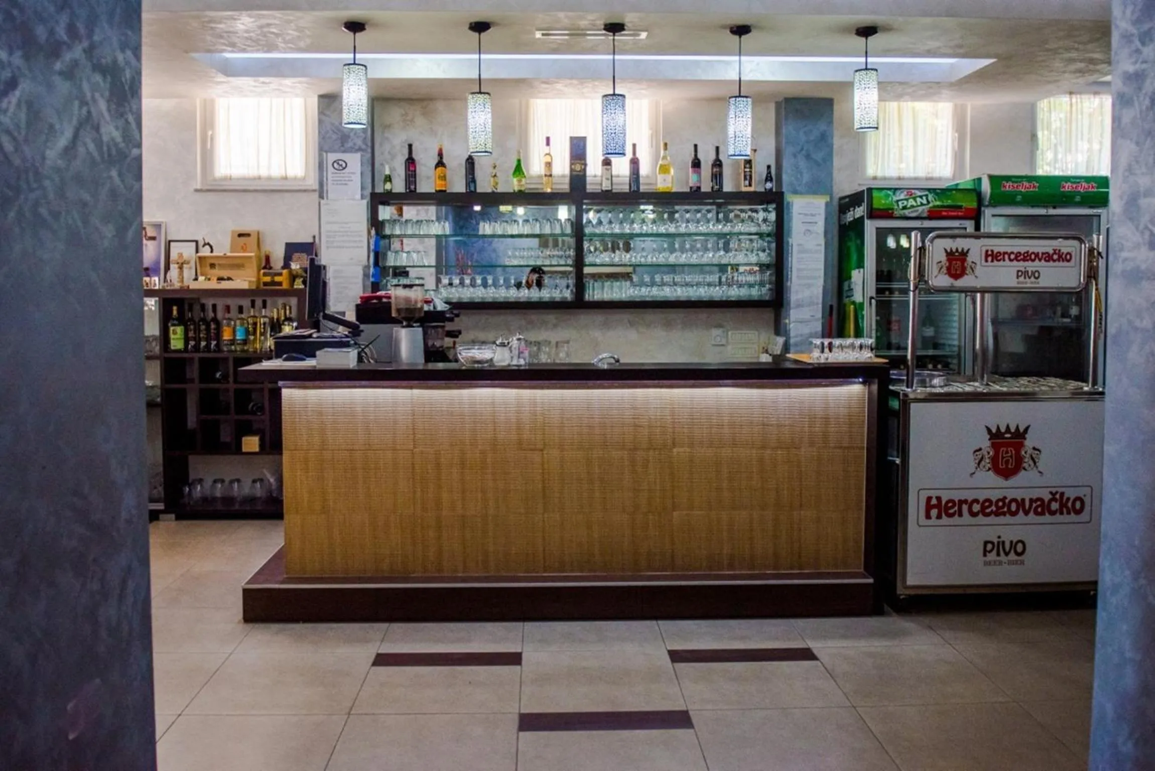 Food and drinks in Hotel Villa Monako