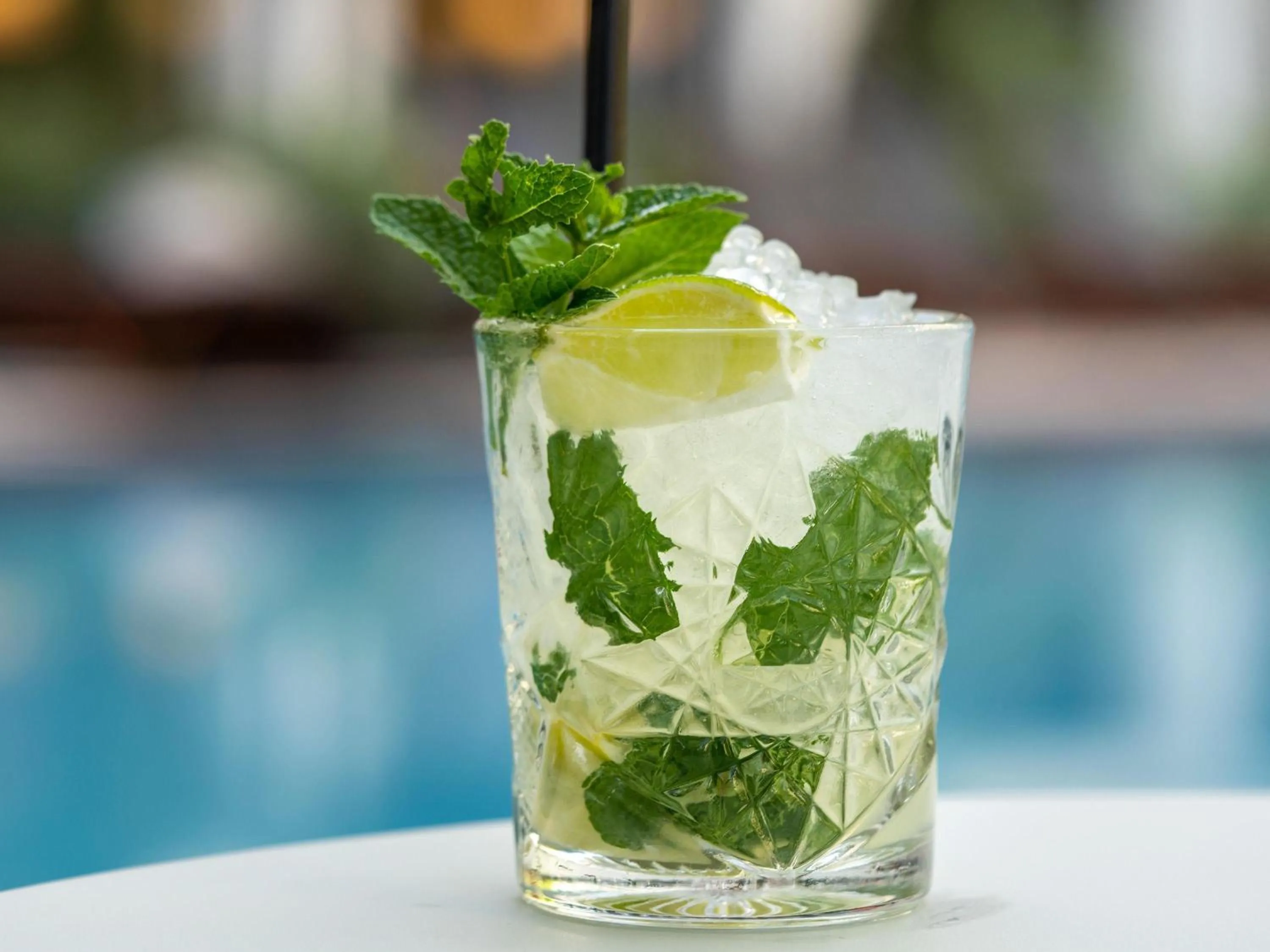 Lounge or bar in Mercure Benidorm