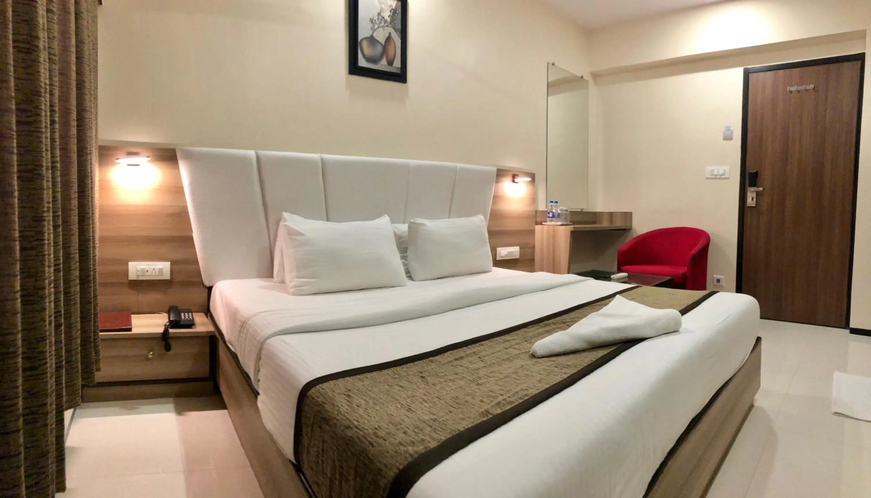 Photo of the whole room, Bed in Hotel Avon Ruby Dadar