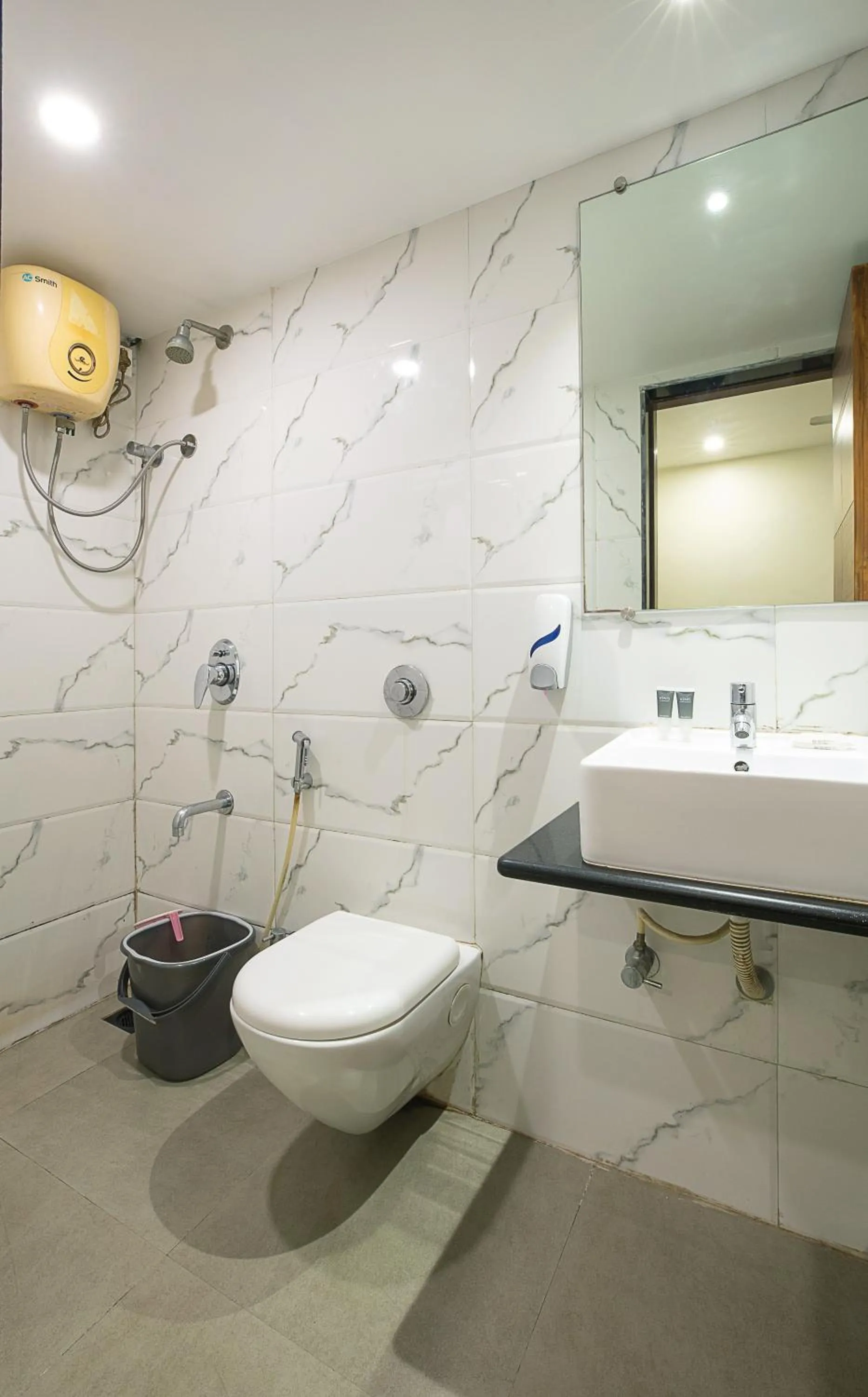 Bathroom in Hotel Avon Ruby Dadar