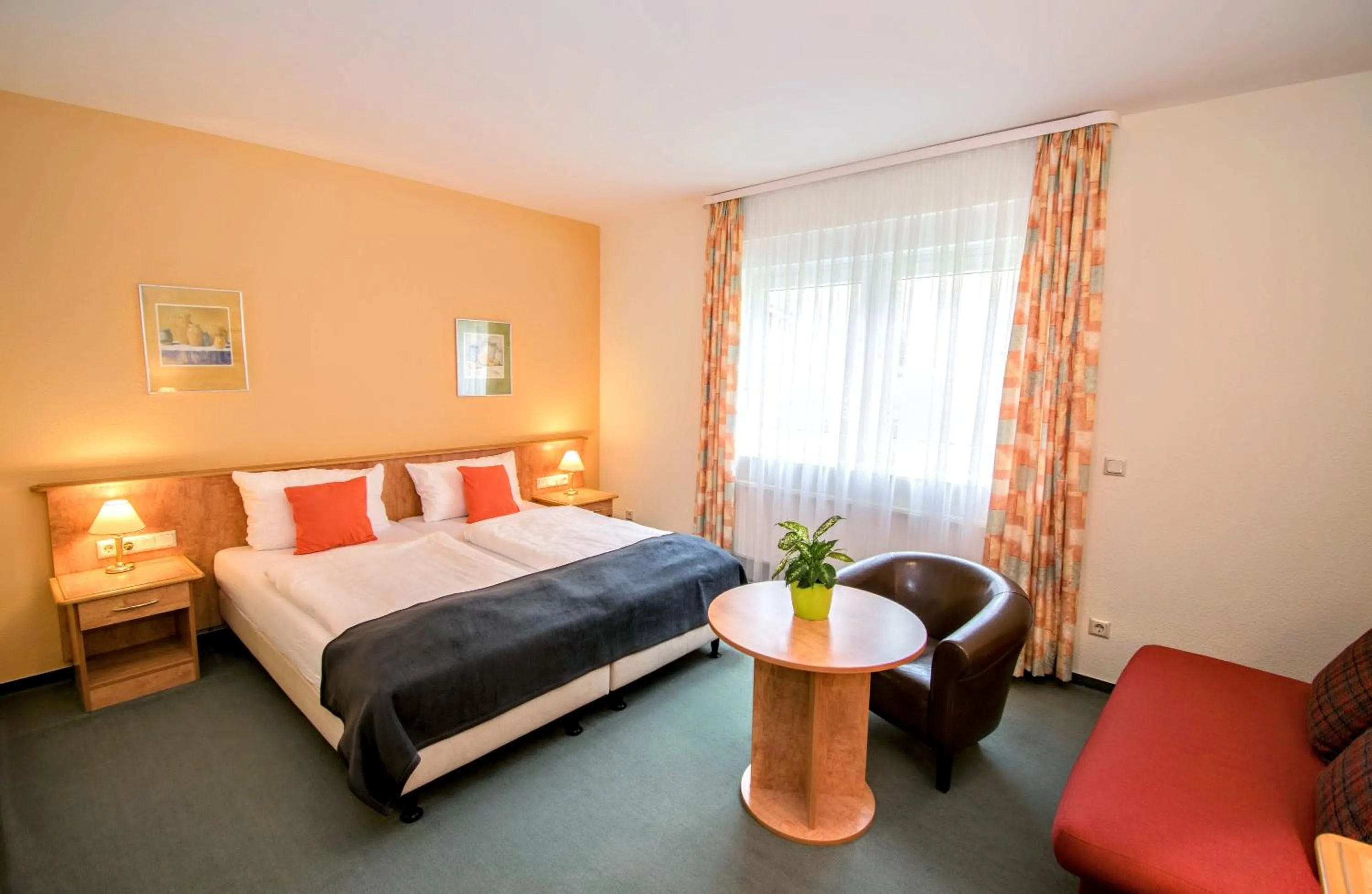 Bed in Landhotel Ringelsteiner Mühle