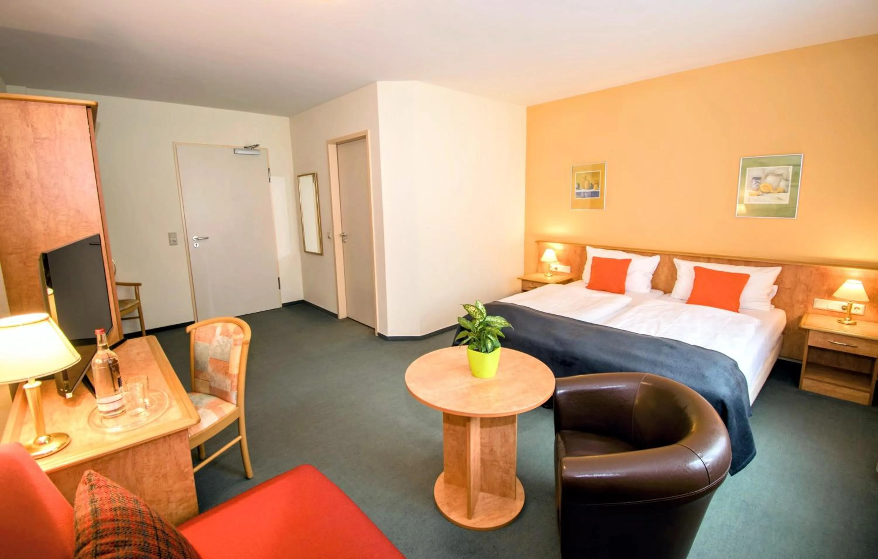 Bed in Landhotel Ringelsteiner Mühle