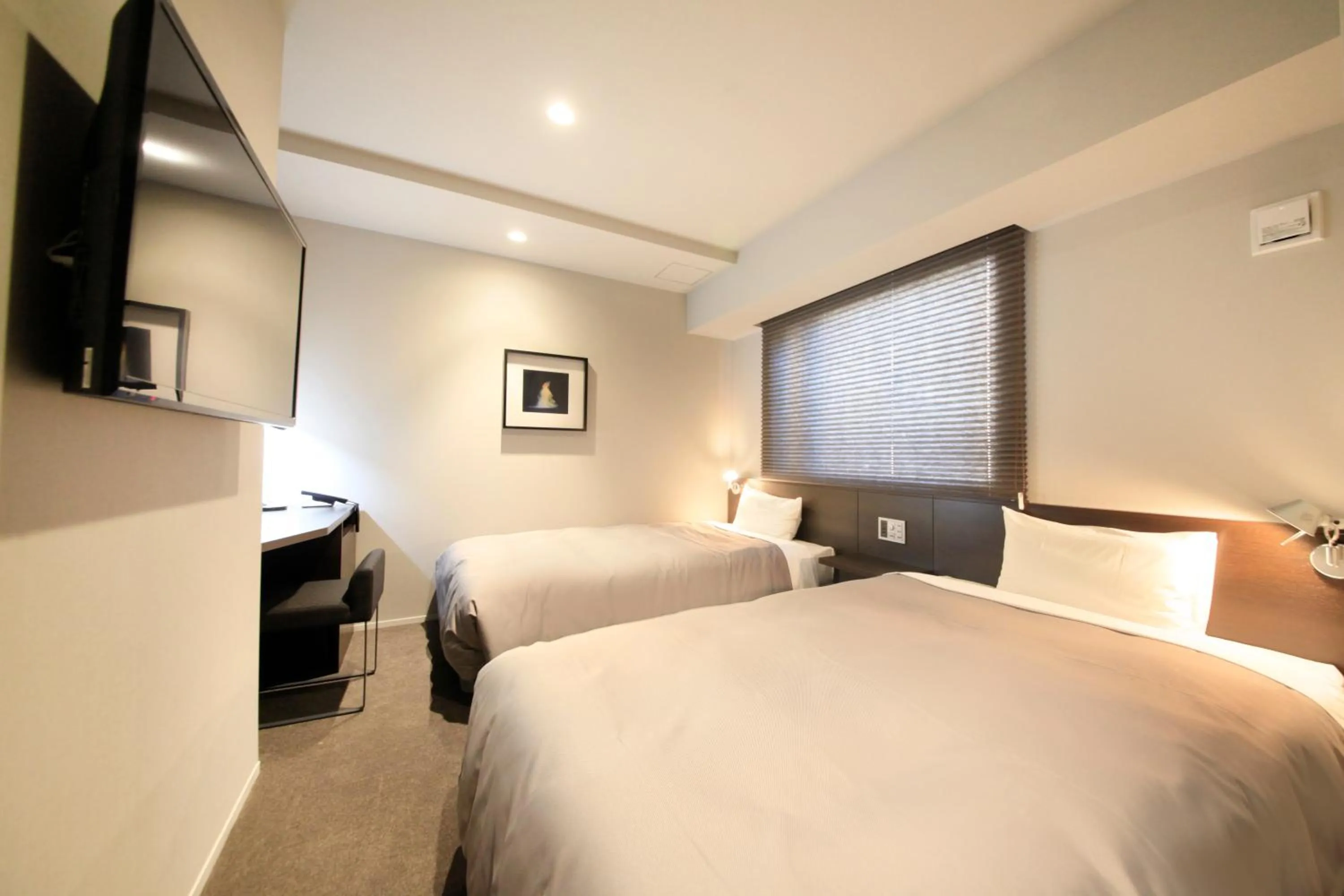 Photo of the whole room, Bed in S-peria Inn Nihombashi Hakozaki