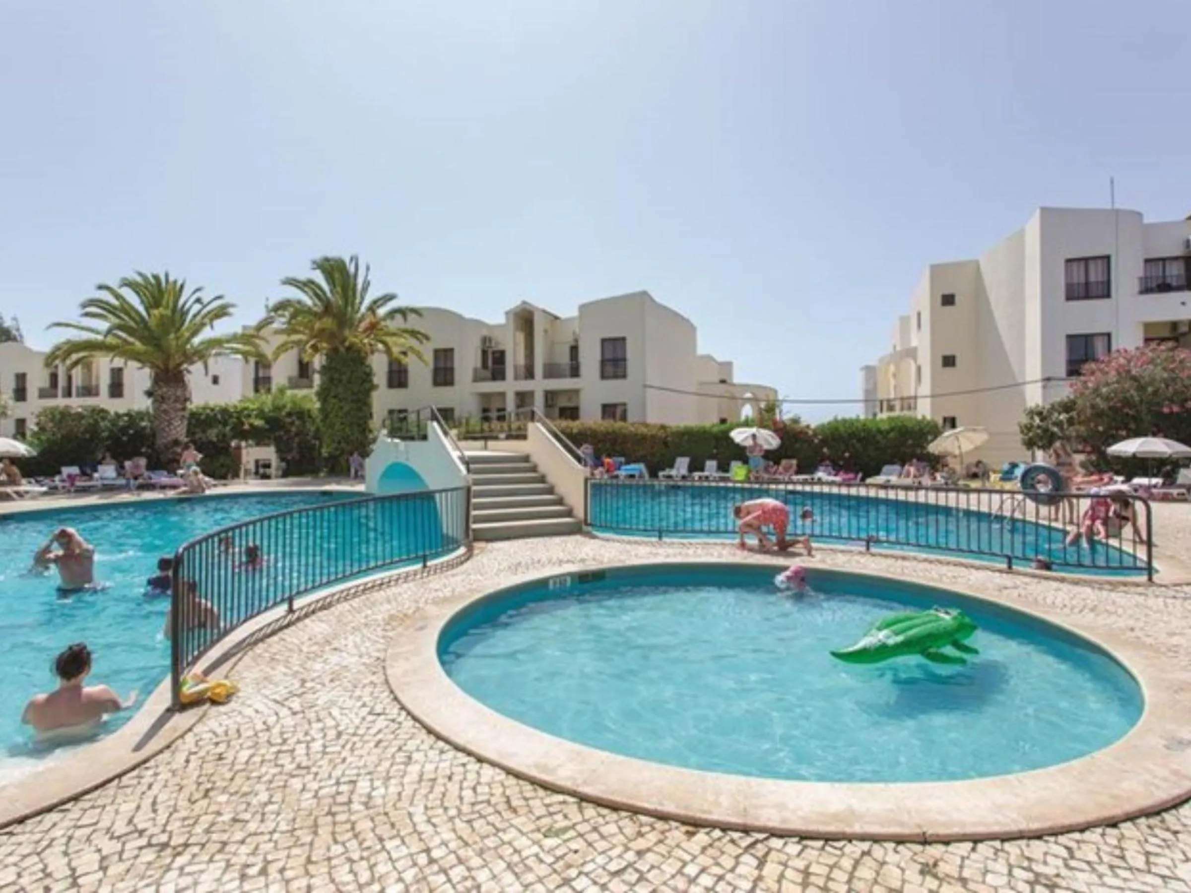 Swimming pool in Clube Alvorférias