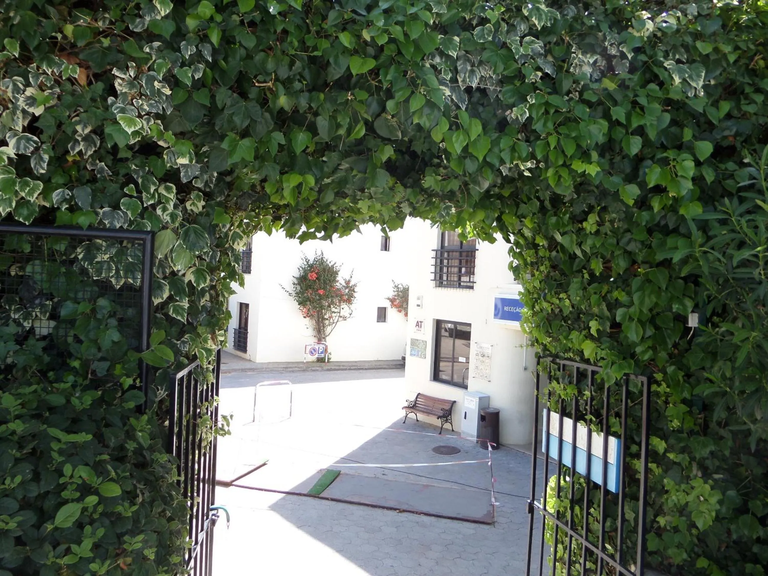 Facade/entrance in Clube Alvorférias