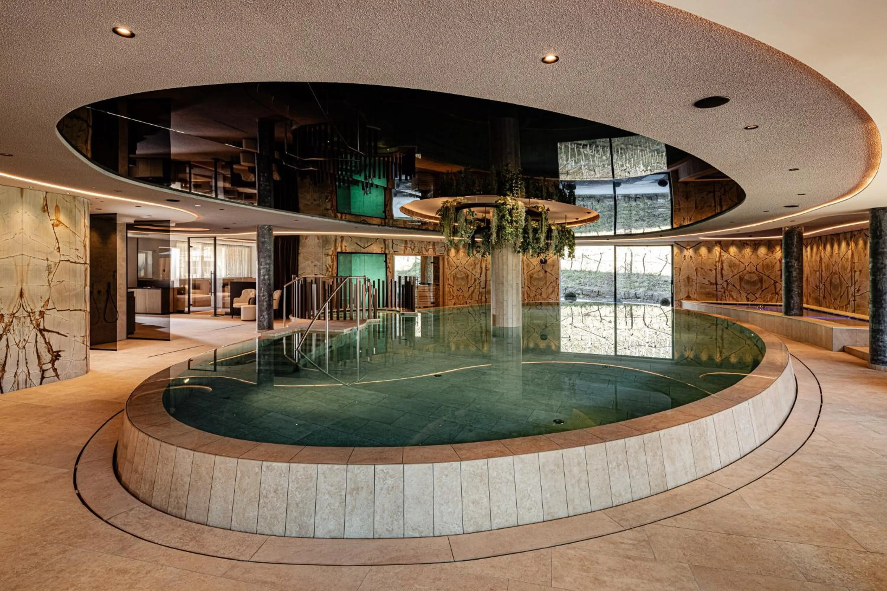 Swimming pool in Lake Spa Hotel SEELEITEN