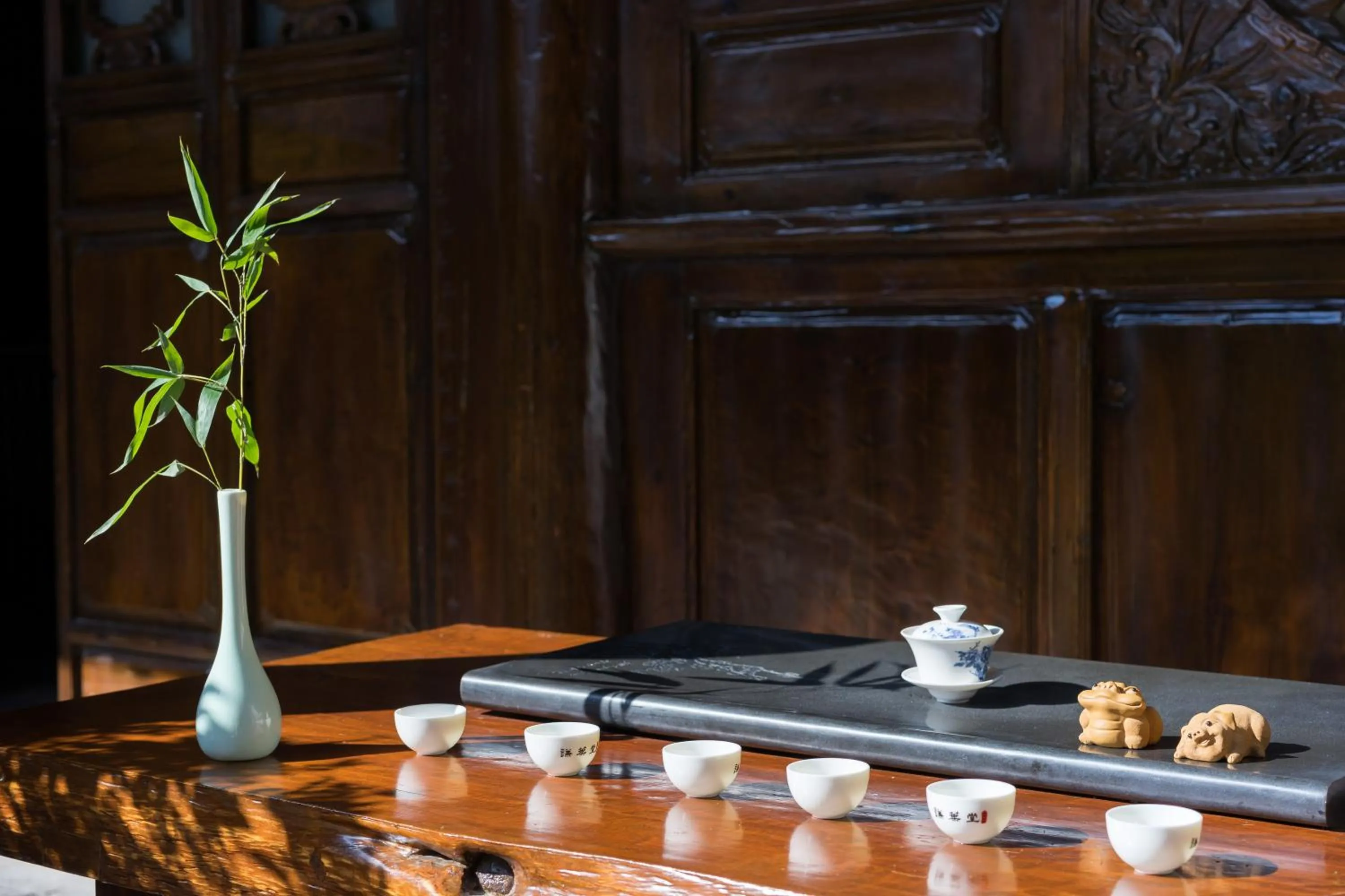 Property building in Artistic-Suite