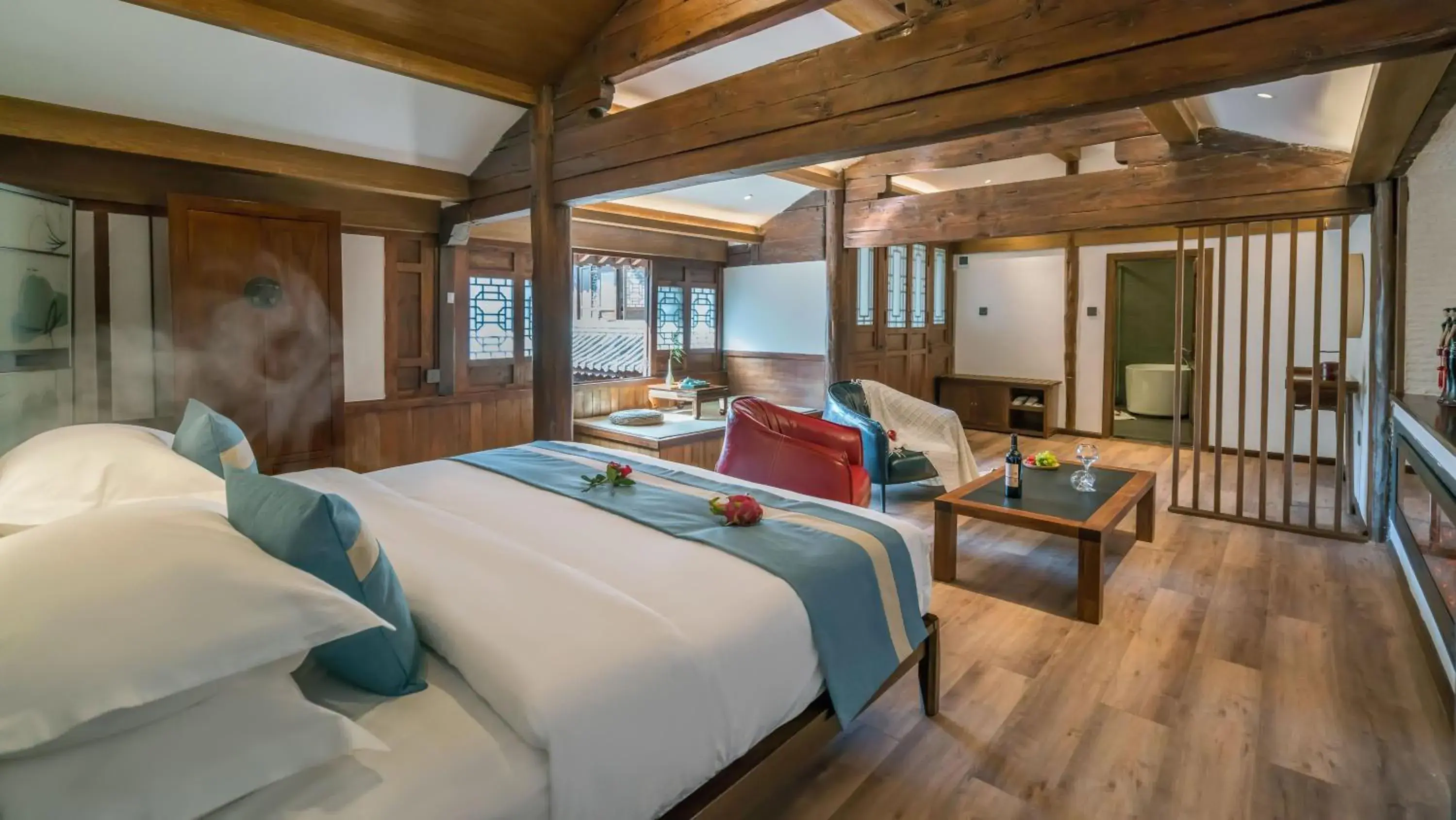 King Suite in Artistic-Suite King Suite in Artistic-Suite