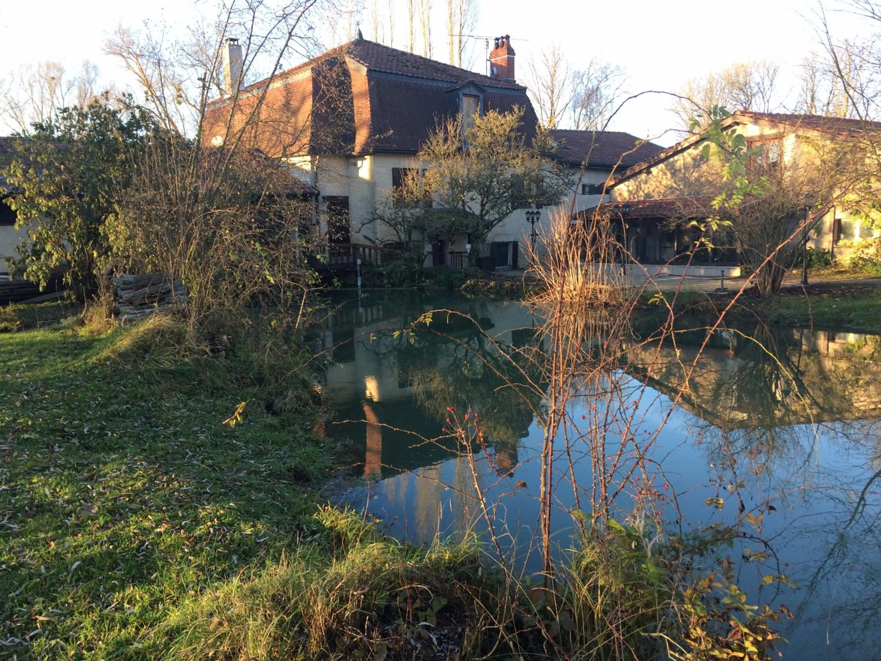 Property building in LOGIS Hôtel Le Chantoiseau