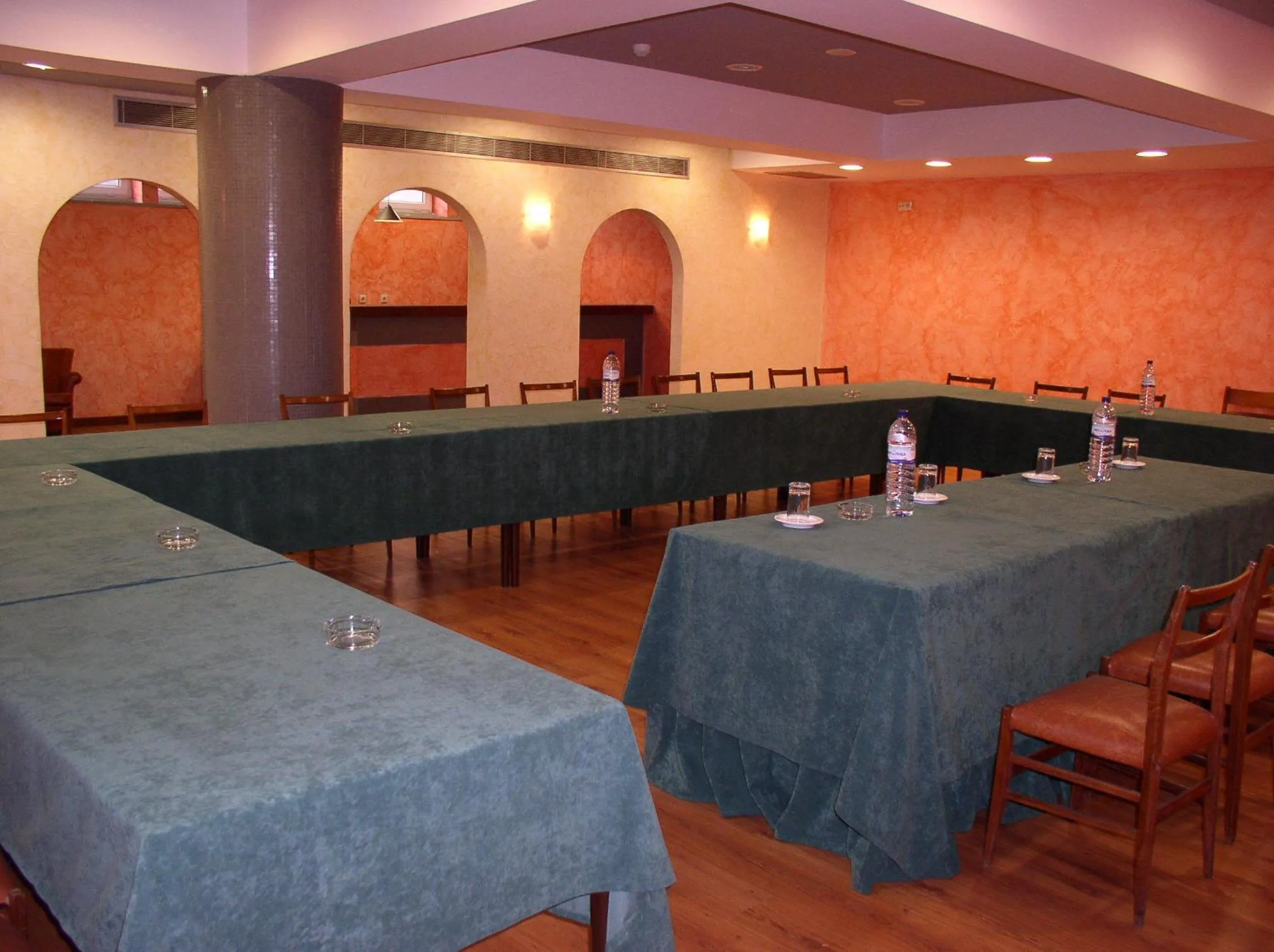 Business facilities in Hotel Santa Cruz