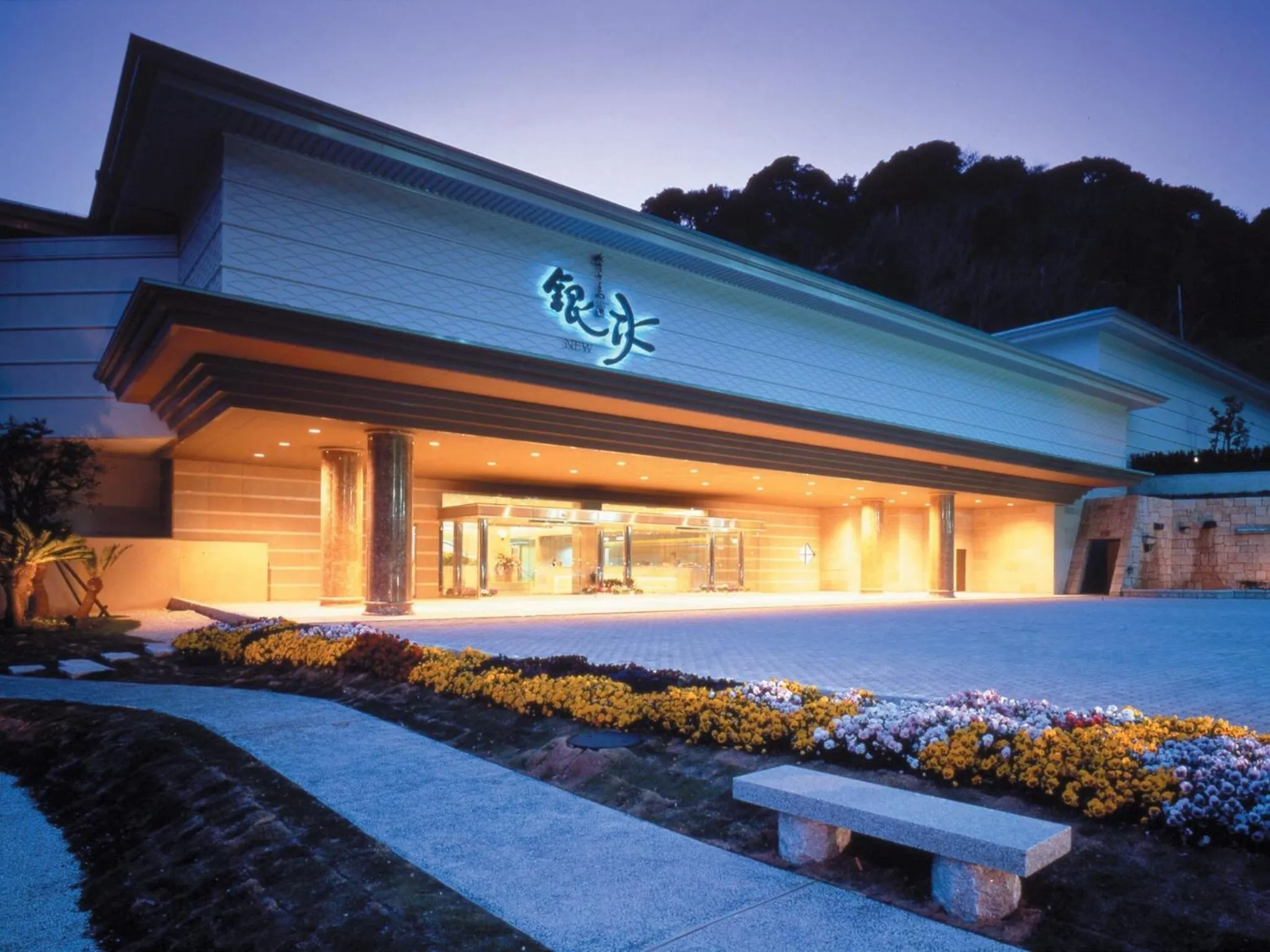 Property building in Dogashima New Ginsui