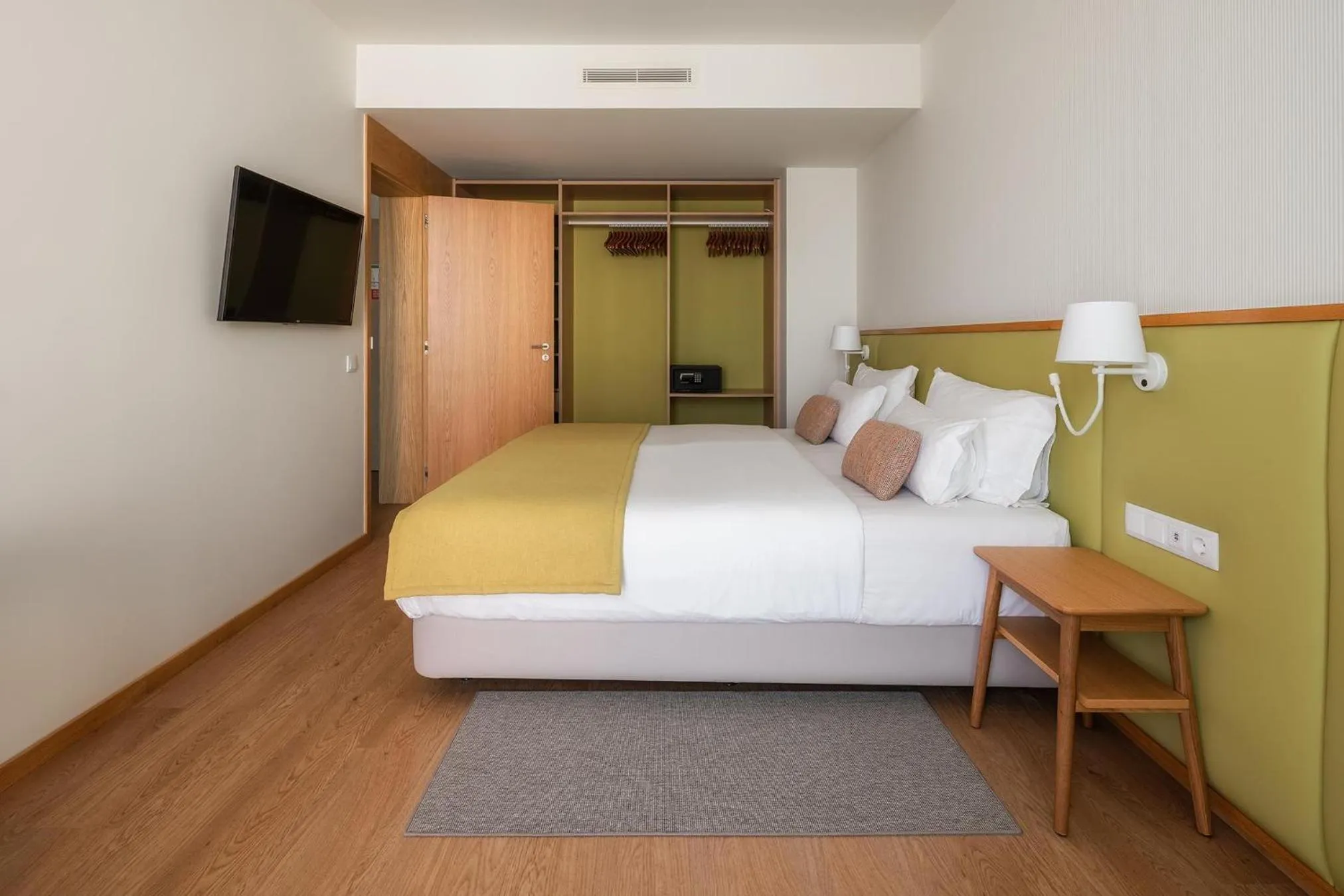 Photo of the whole room, Bed in Sentido Galomar - Adults Only