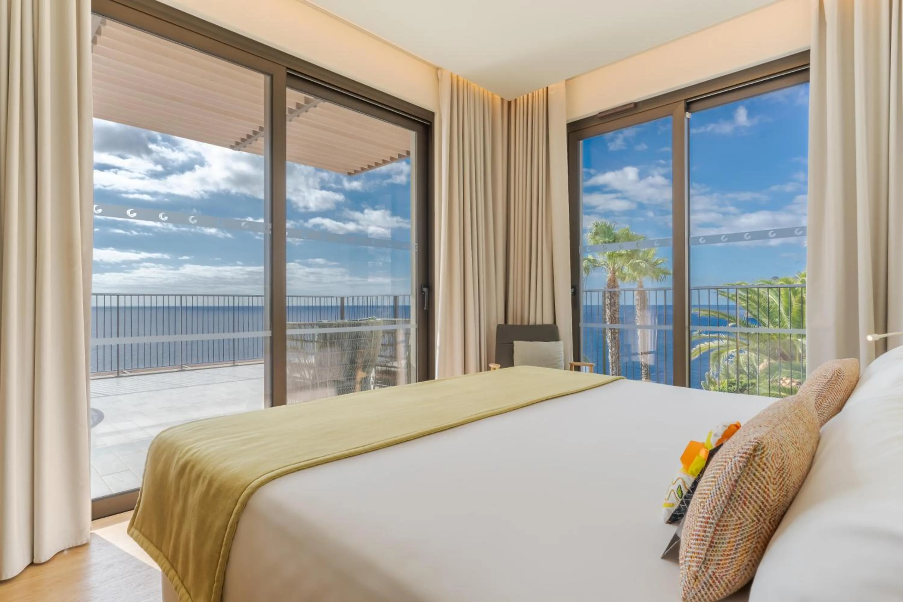 Photo of the whole room, Bed in Sentido Galomar - Adults Only