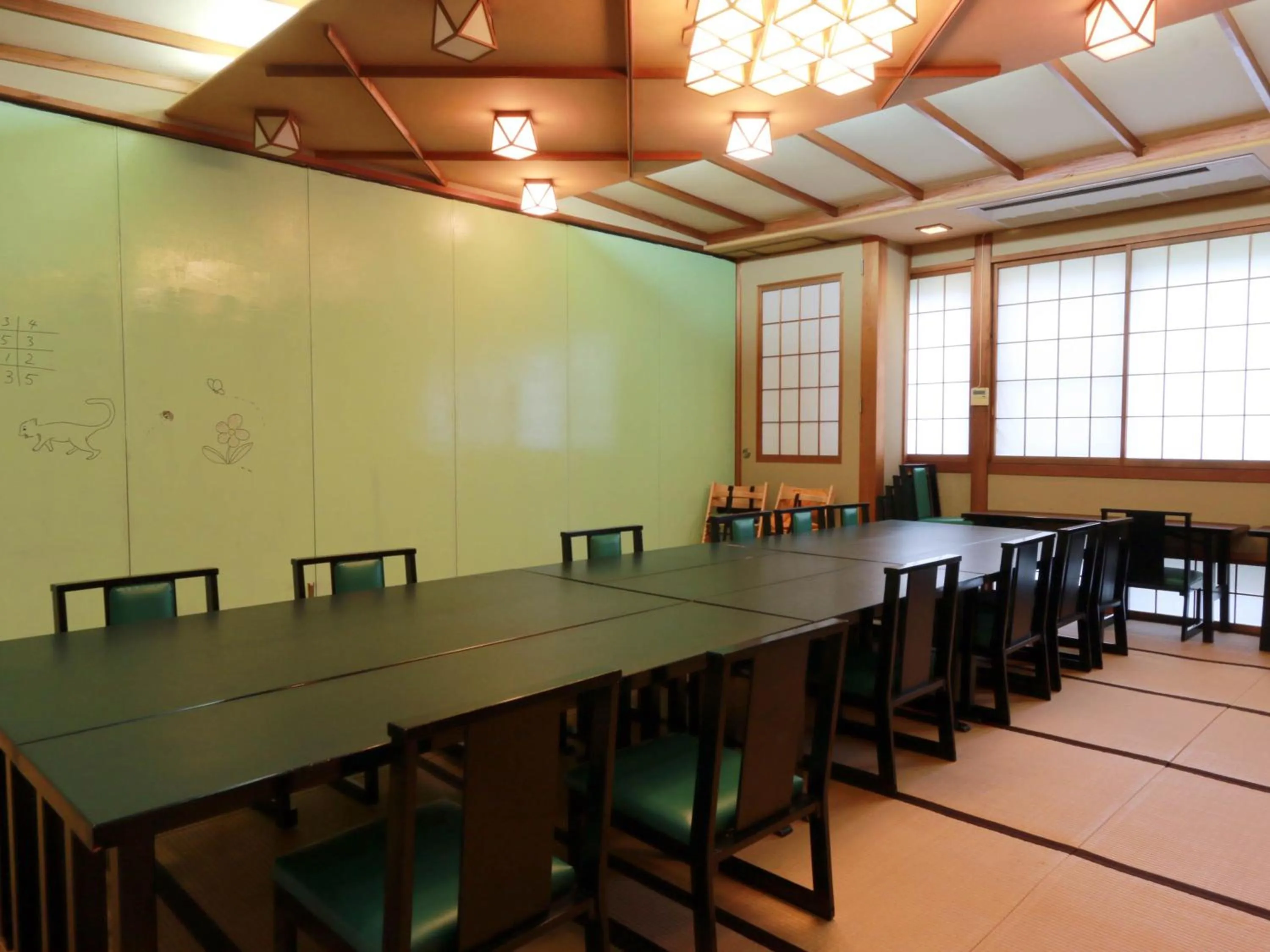 Area and facilities in Mitake