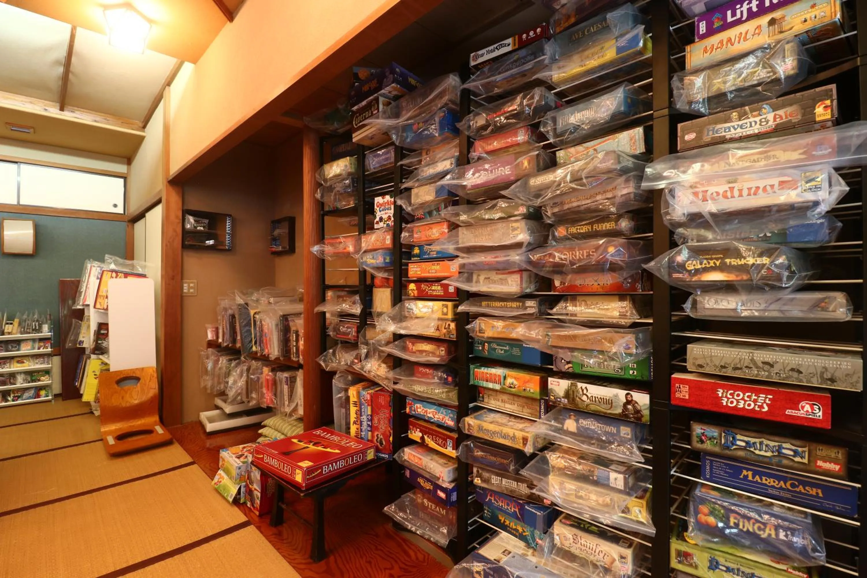 Area and facilities in Mitake