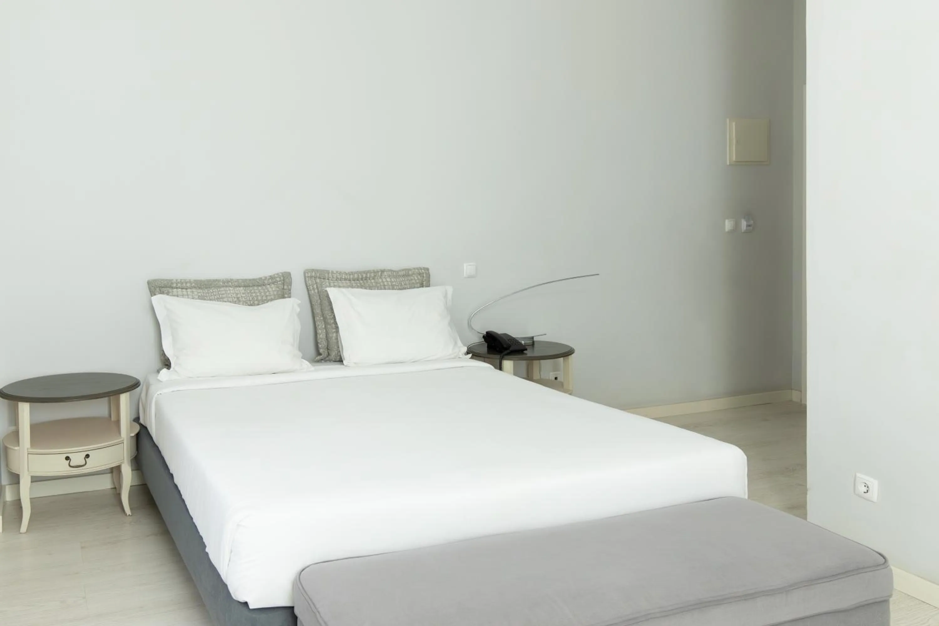 Bed in Grande Pensao Residencial Alcobia
