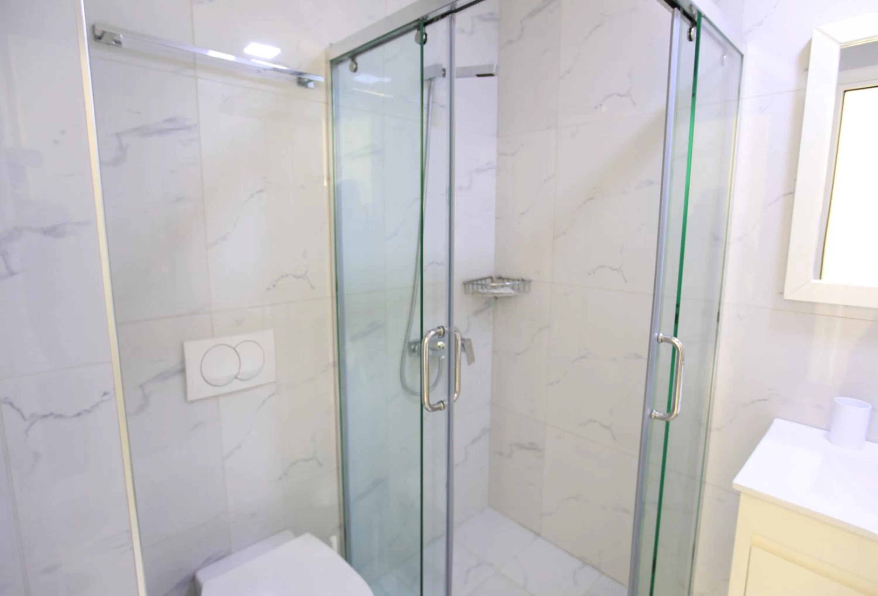 Bathroom in Hotel Mare