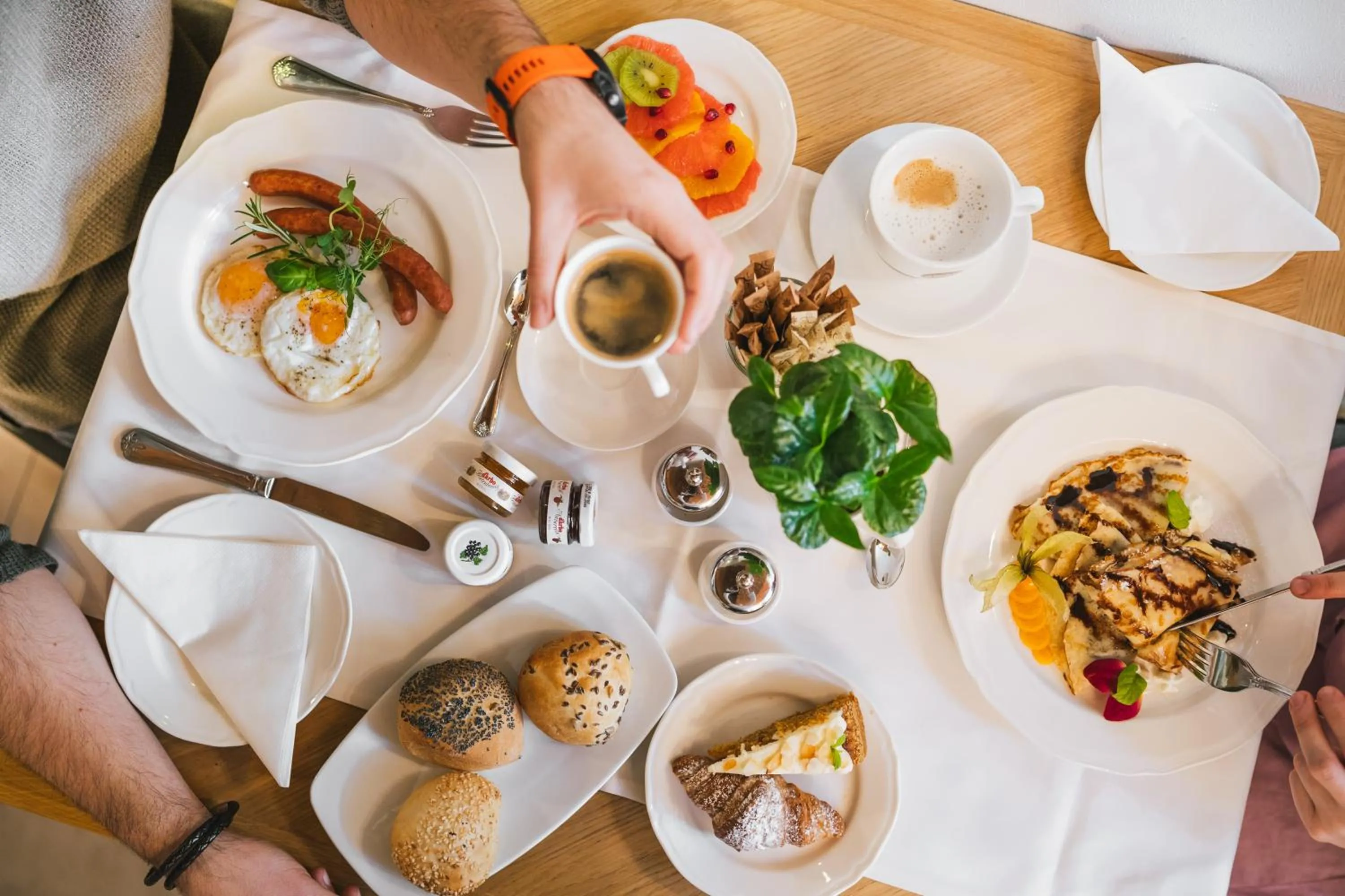 Breakfast in Hotel & Apartments Ventus Rosa