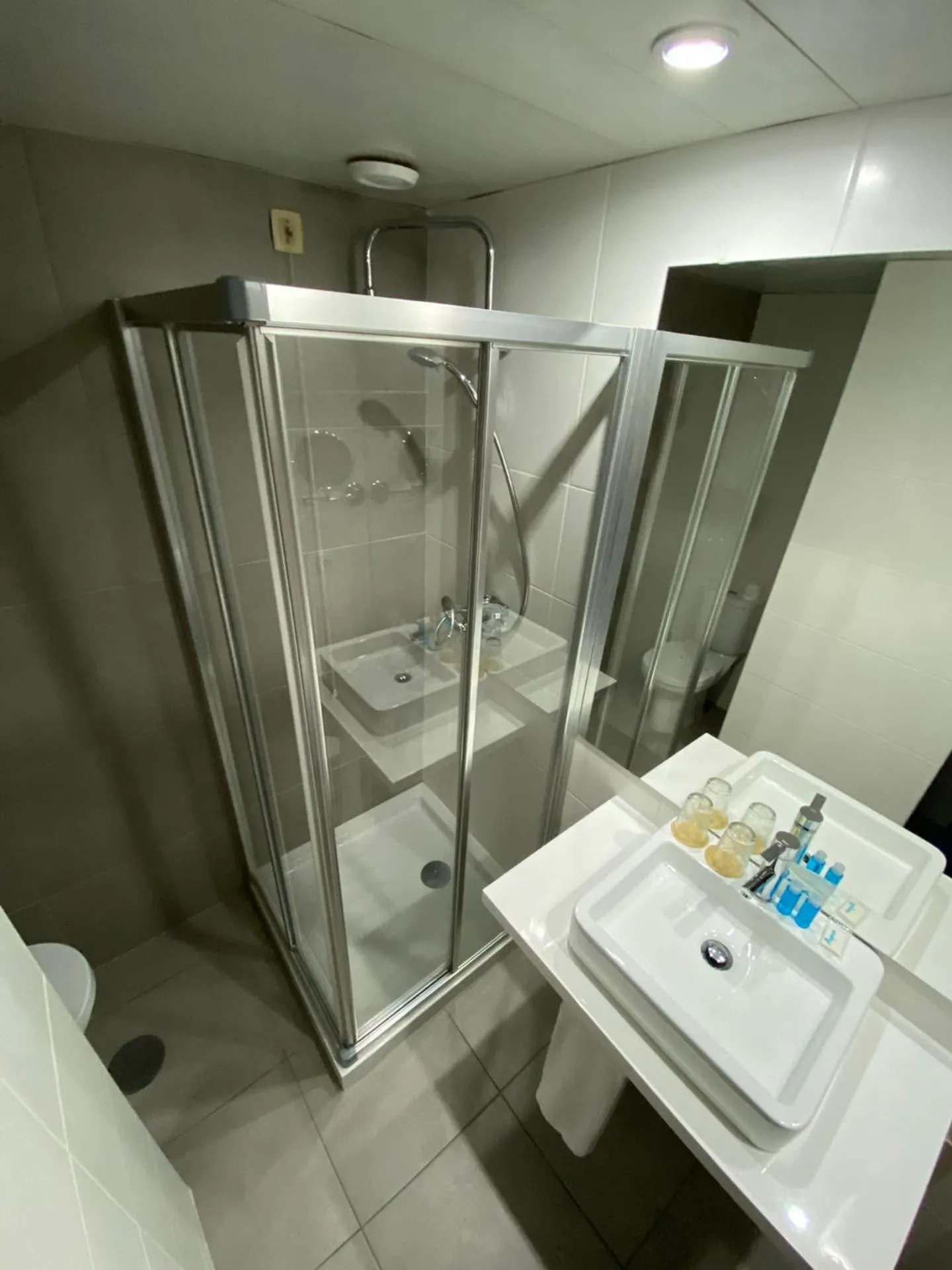 Shower in Apulia Praia Hotel