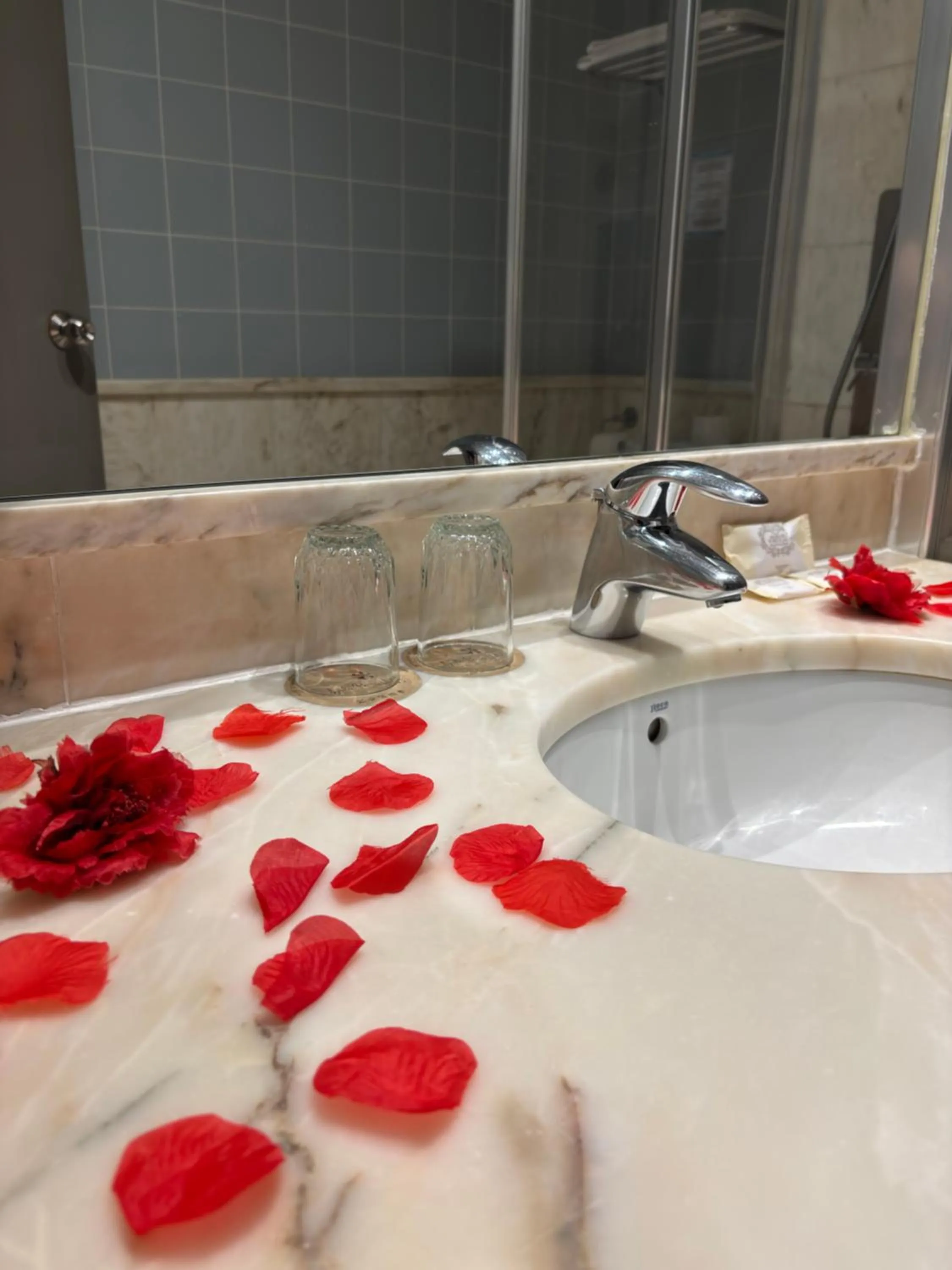 Bathroom in Apulia Praia Hotel