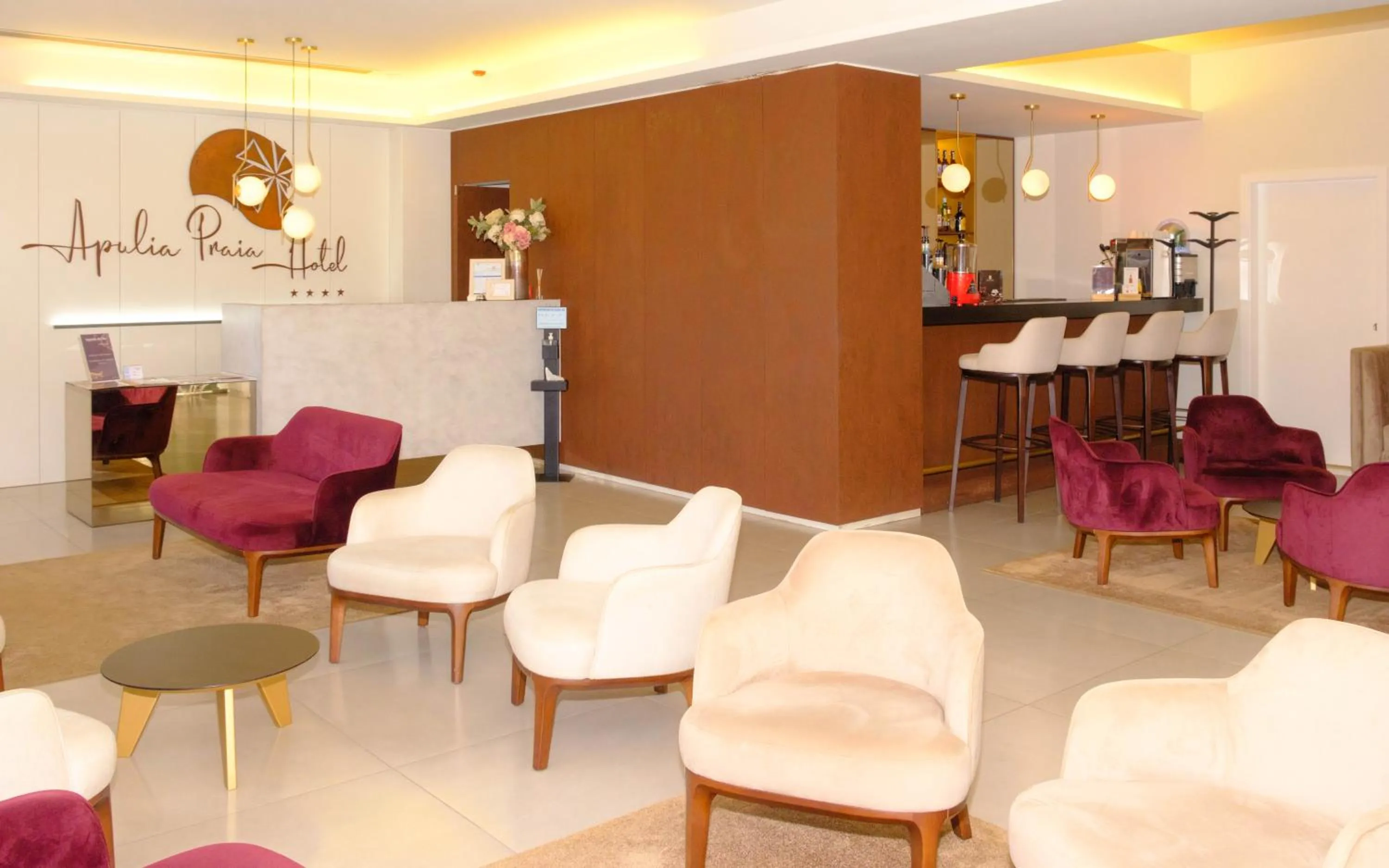 Living room in Apulia Praia Hotel