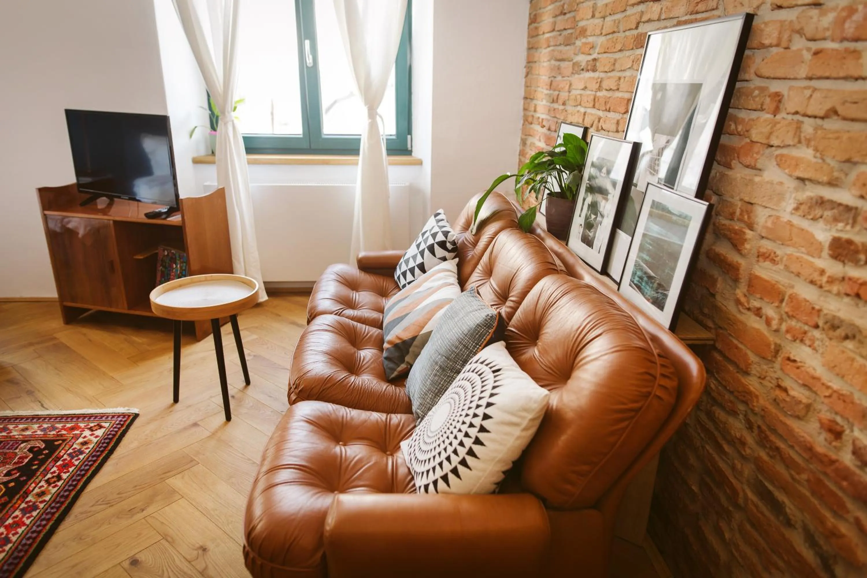 Seating area in Camino Home 2