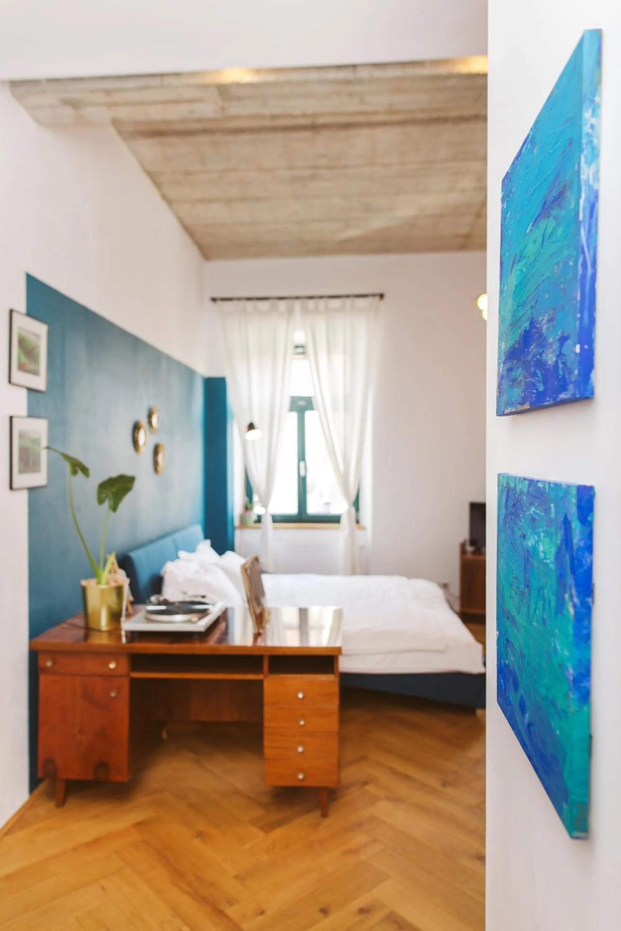 Photo of the whole room, Bed in Camino Home 2