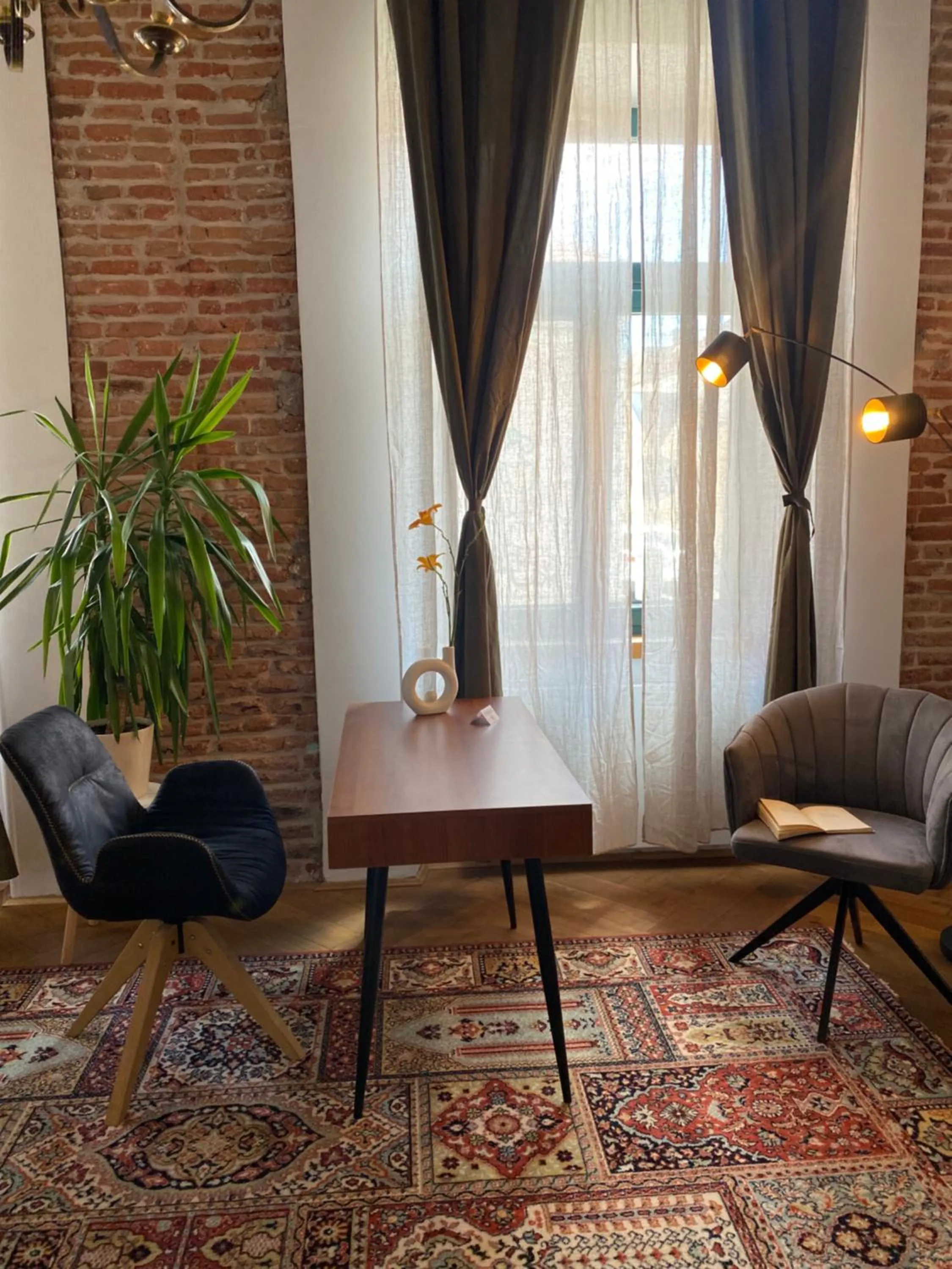 Seating area in Camino Home 2