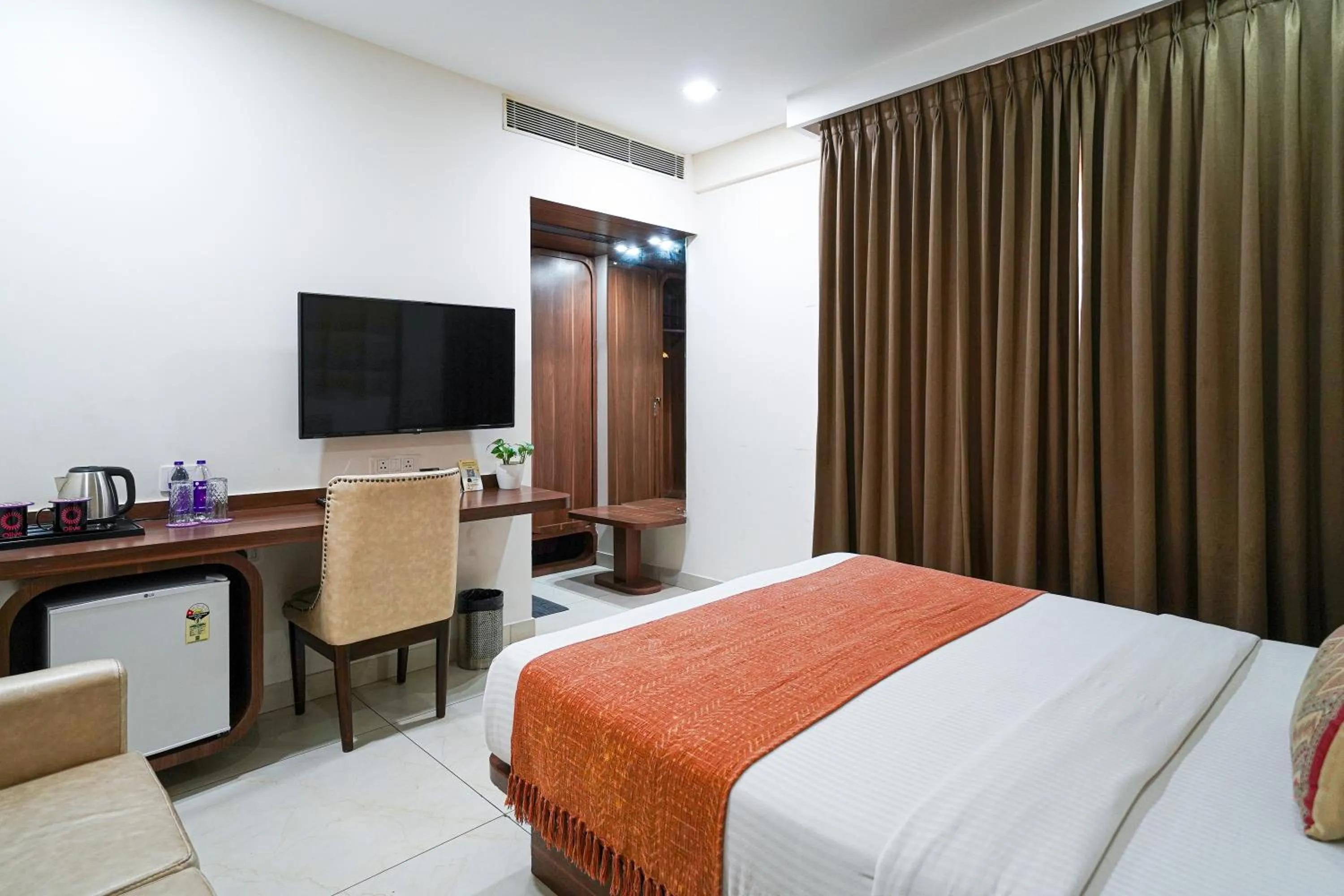 Bed in Olive Zip Btm Layout by Embassy Group