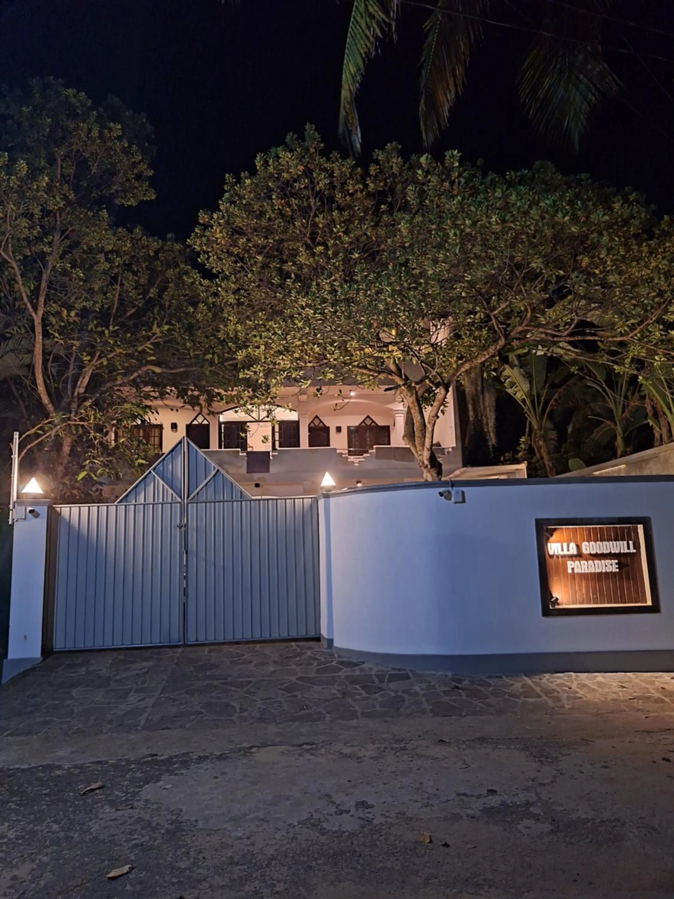 Property building in Villa Goodwill Paradise