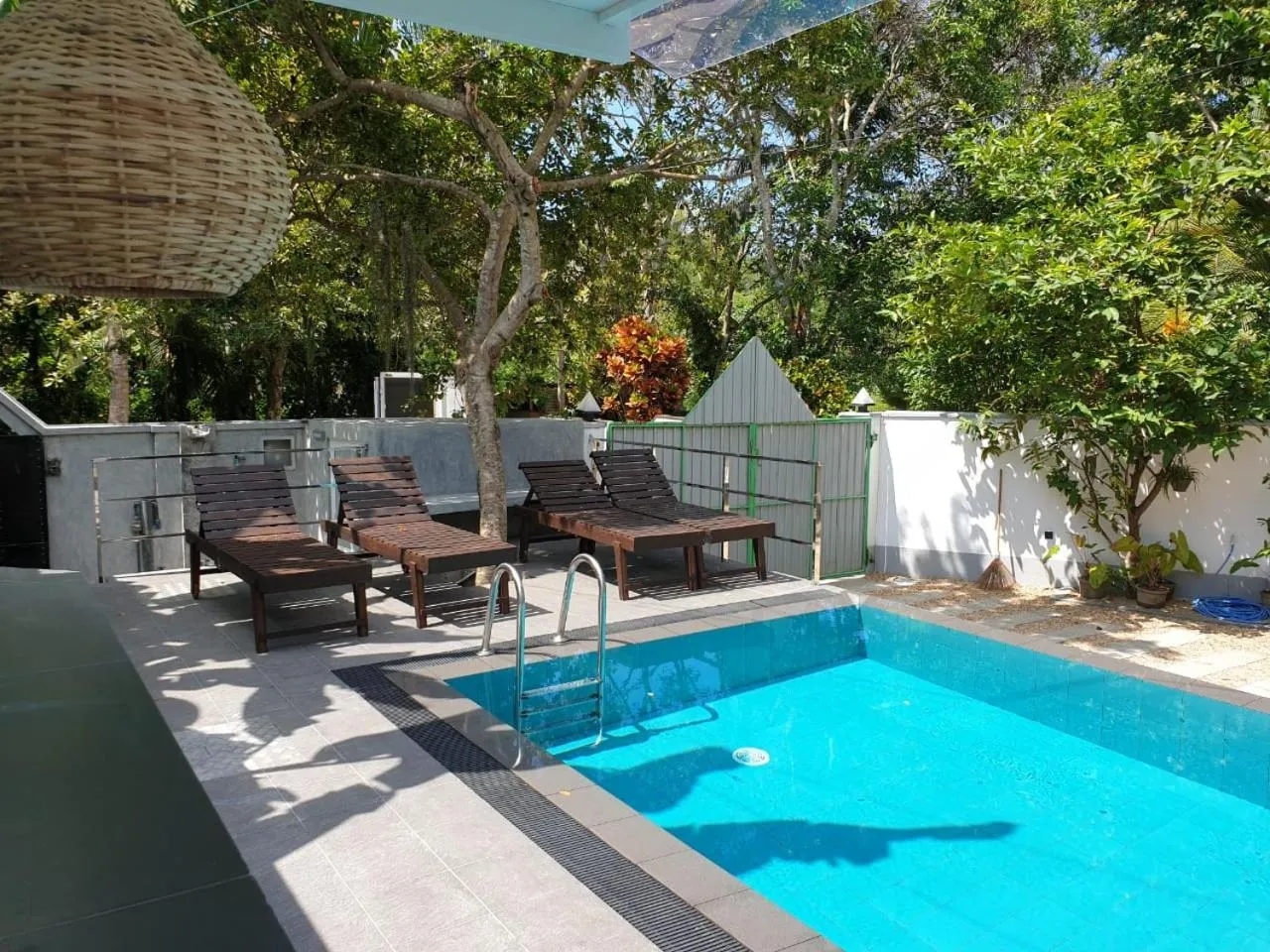 Day in Villa Goodwill Paradise