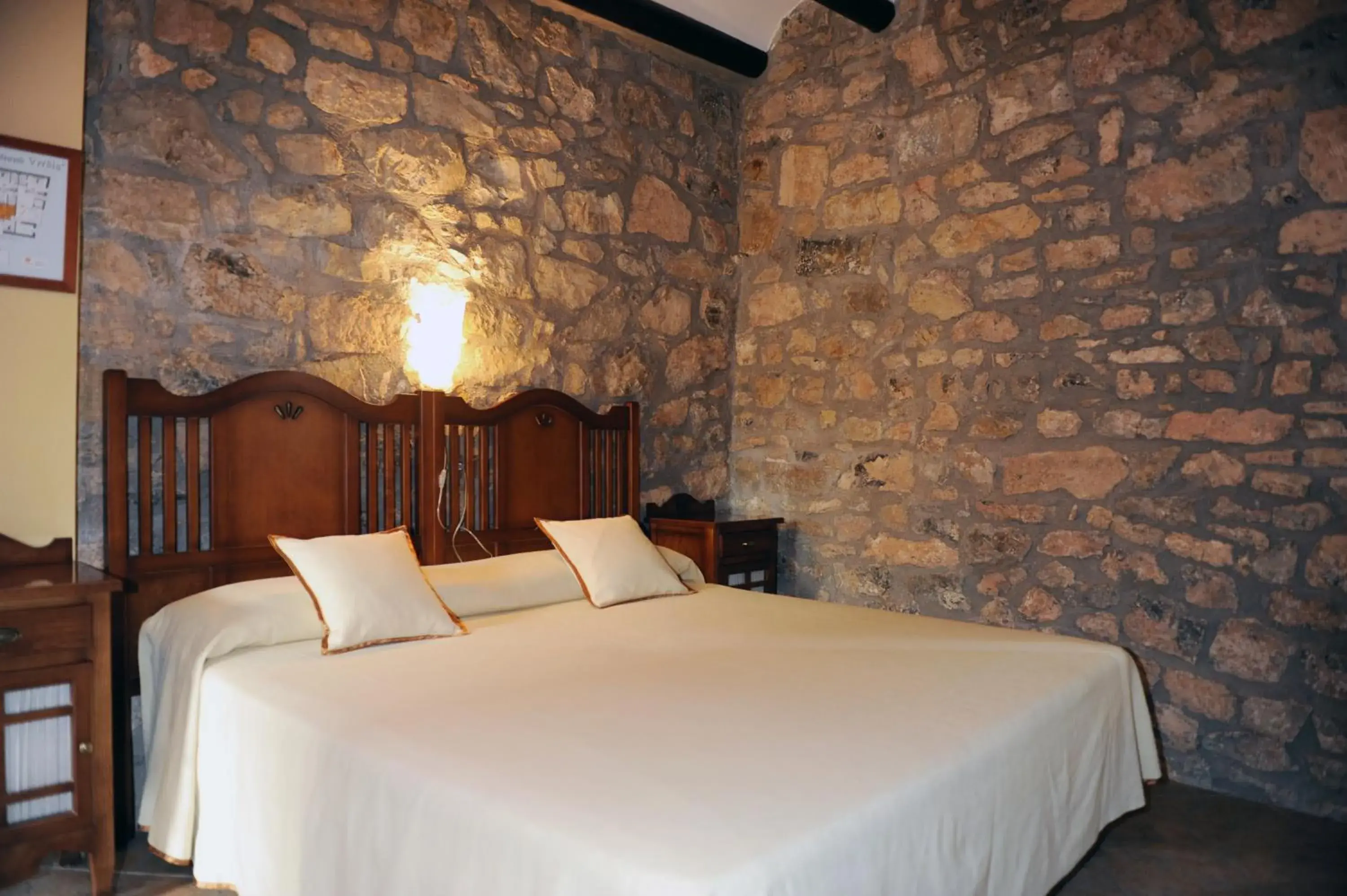 Superior Double Room in Hotel Restaurant Verdià Superior Double Room in Hotel Restaurant Verdià