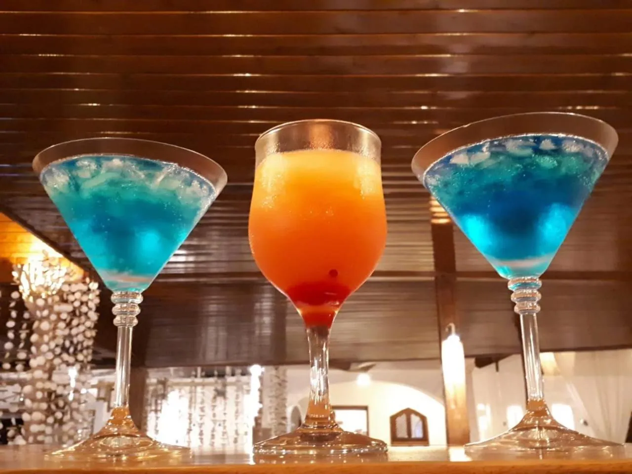 Lounge or bar in Bliss Hotel Praslin