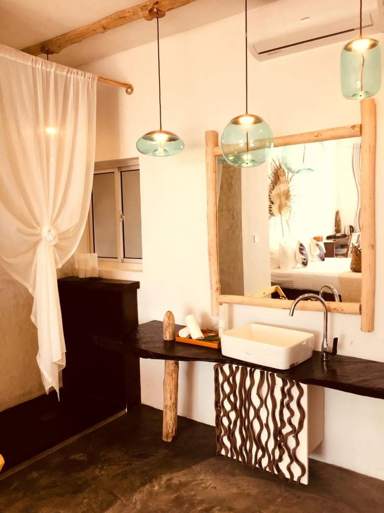 Bathroom in Bliss Hotel Praslin