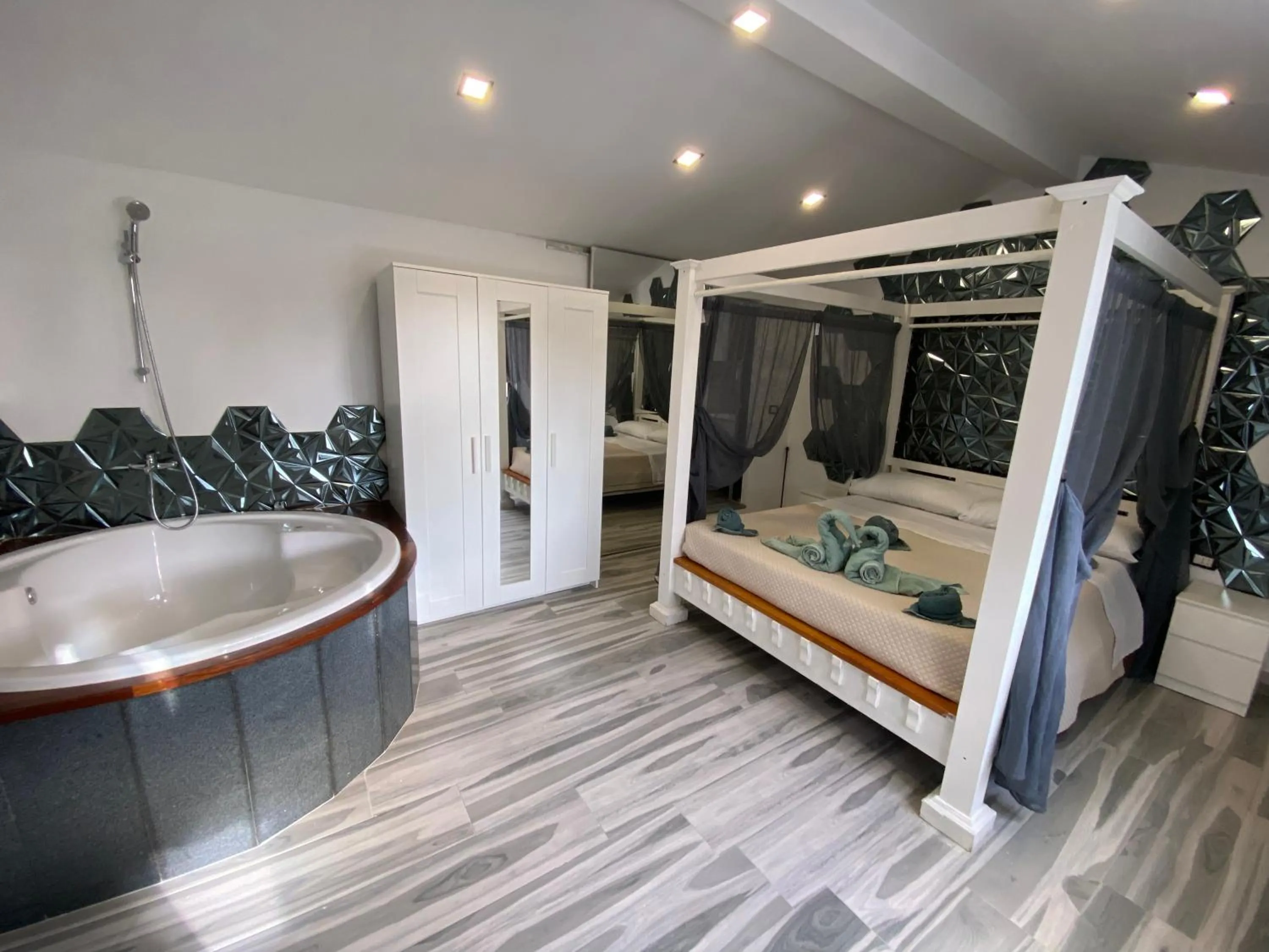 Bed in Paraiso villas