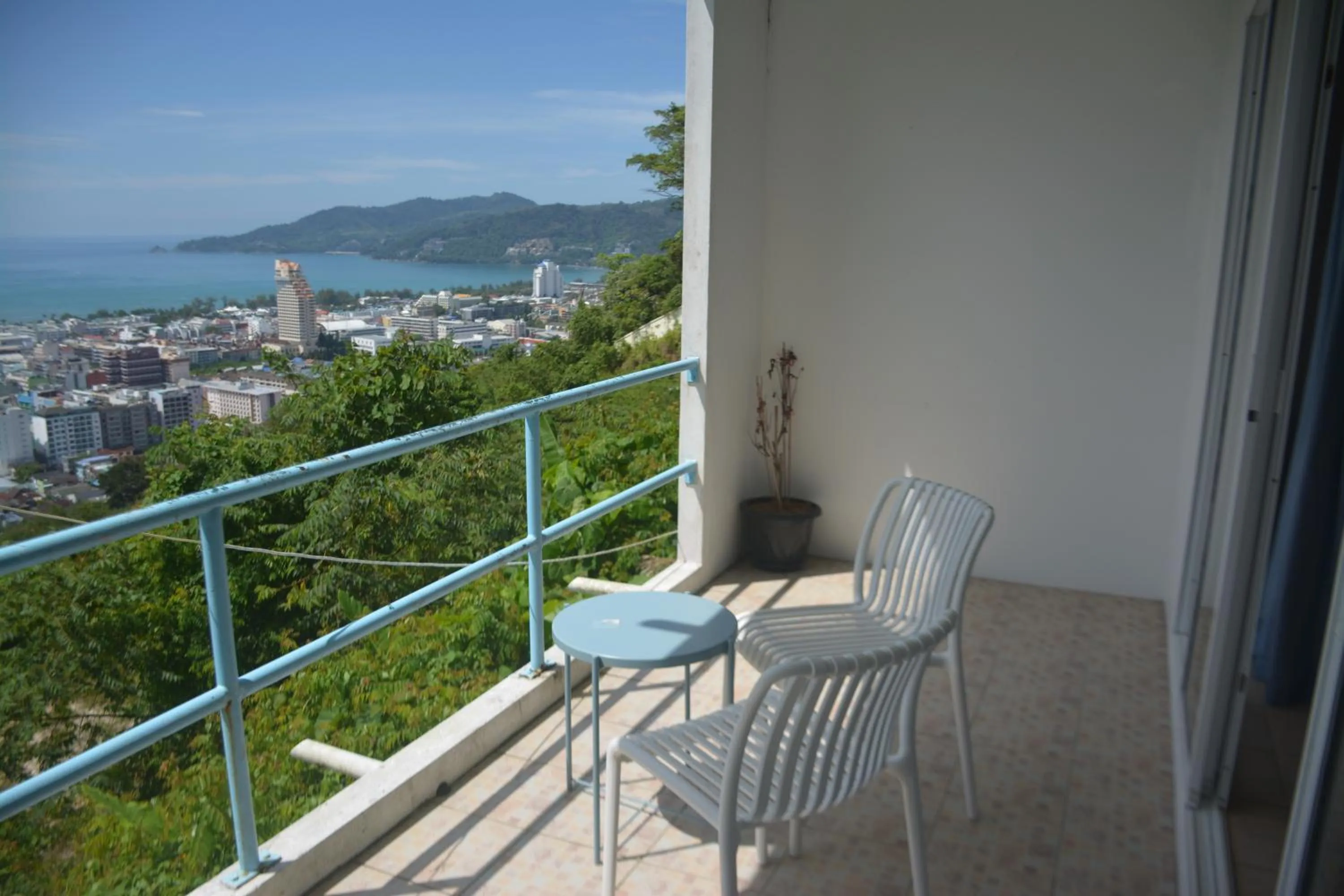 Day in Residy Retreat x Baan Suan Villa