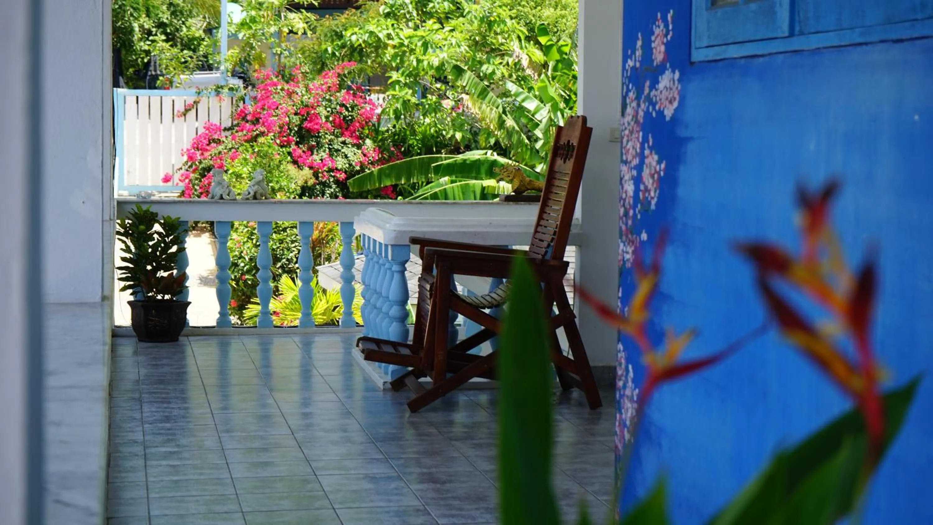 Property building in Residy Retreat x Baan Suan Villa