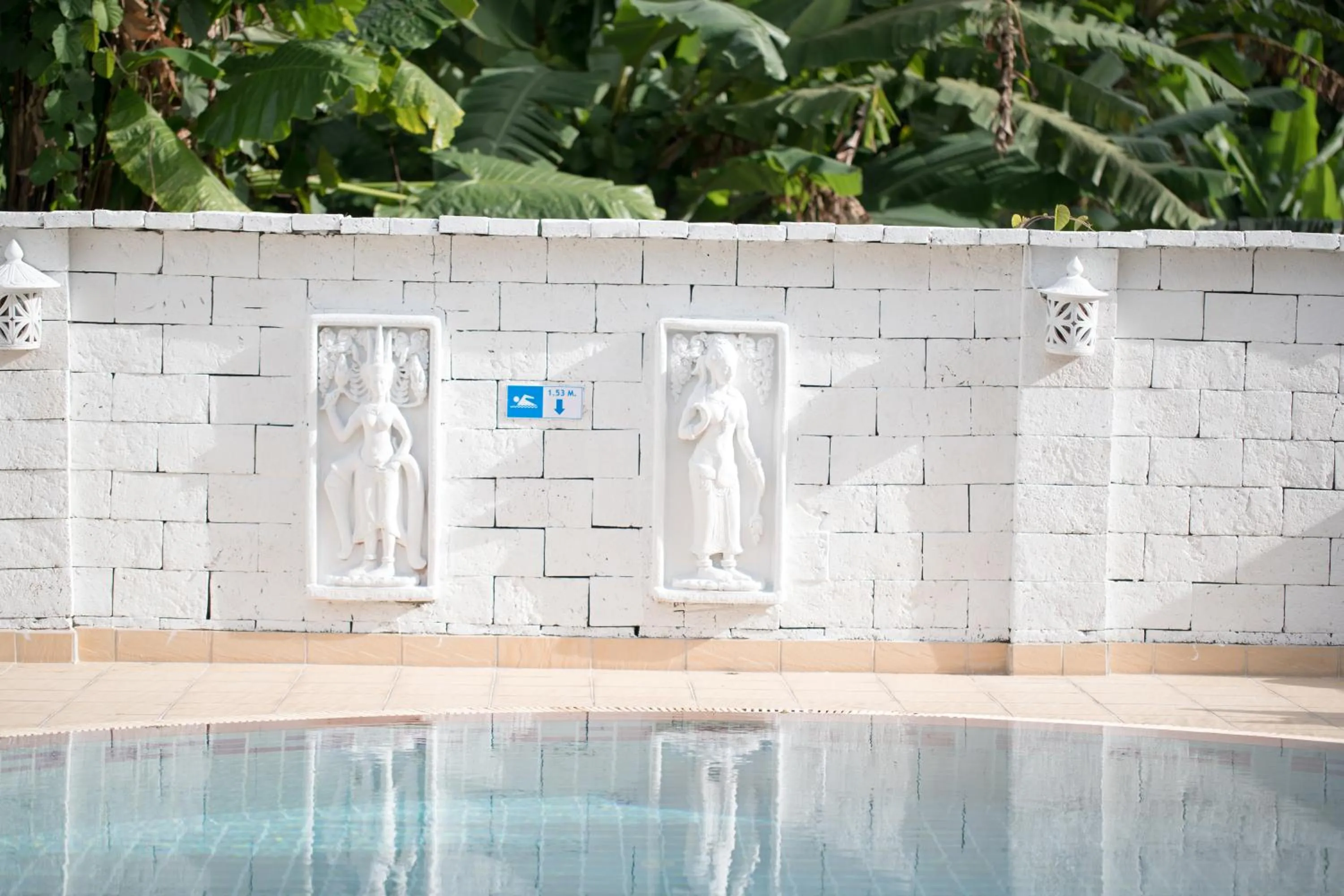 Property building in Residy Retreat x Baan Suan Villa